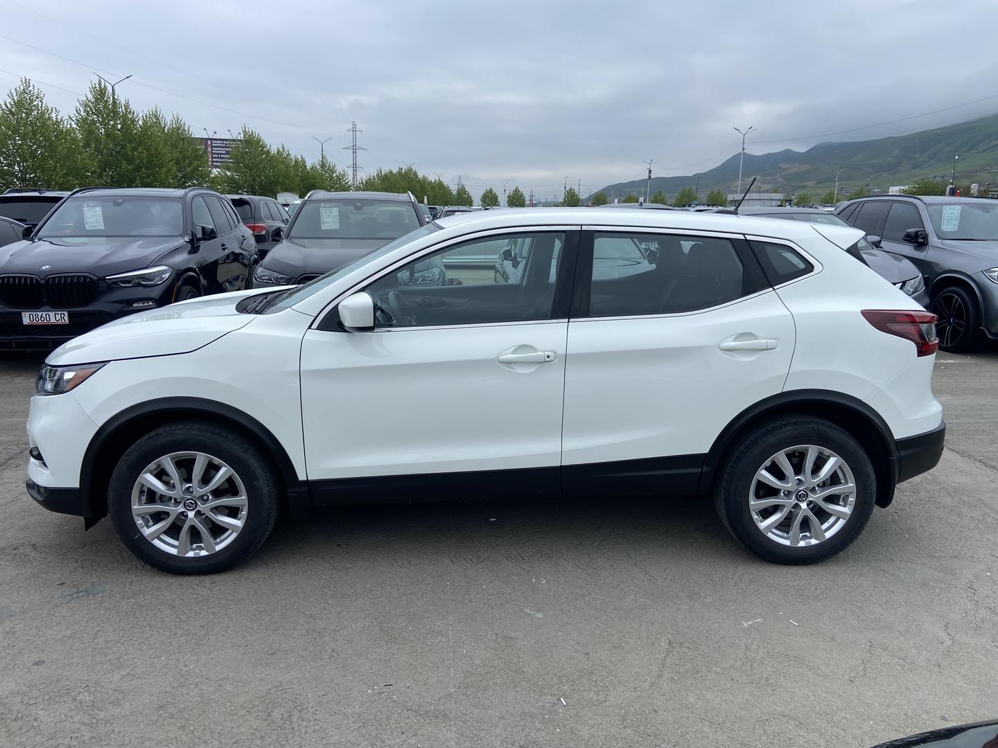 Nissan Rogue 2022 — photo 2
