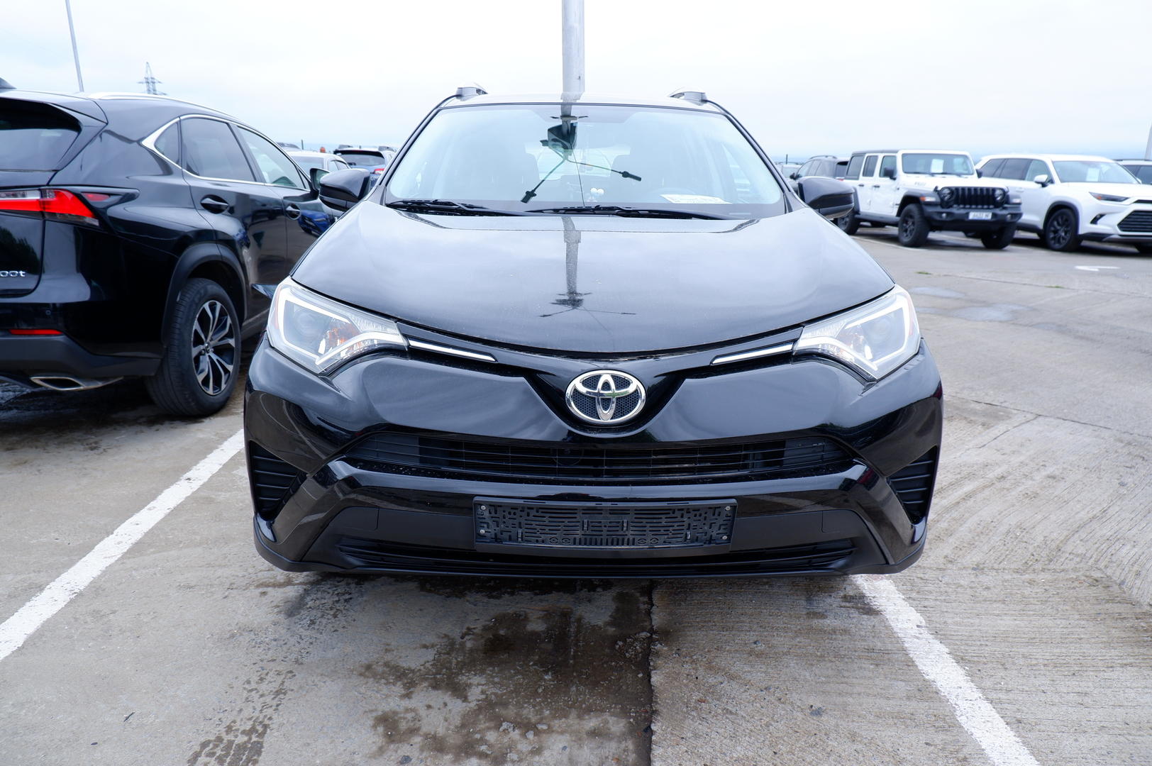 Toyota RAV4 2016 — photo 2