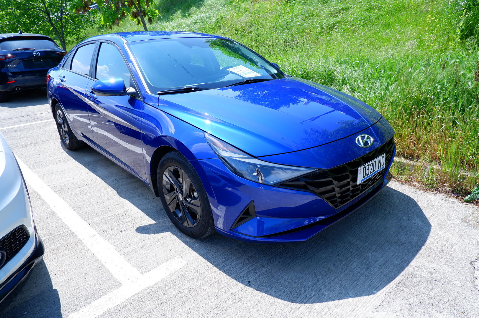 Hyundai Elantra 2022 — photo 2