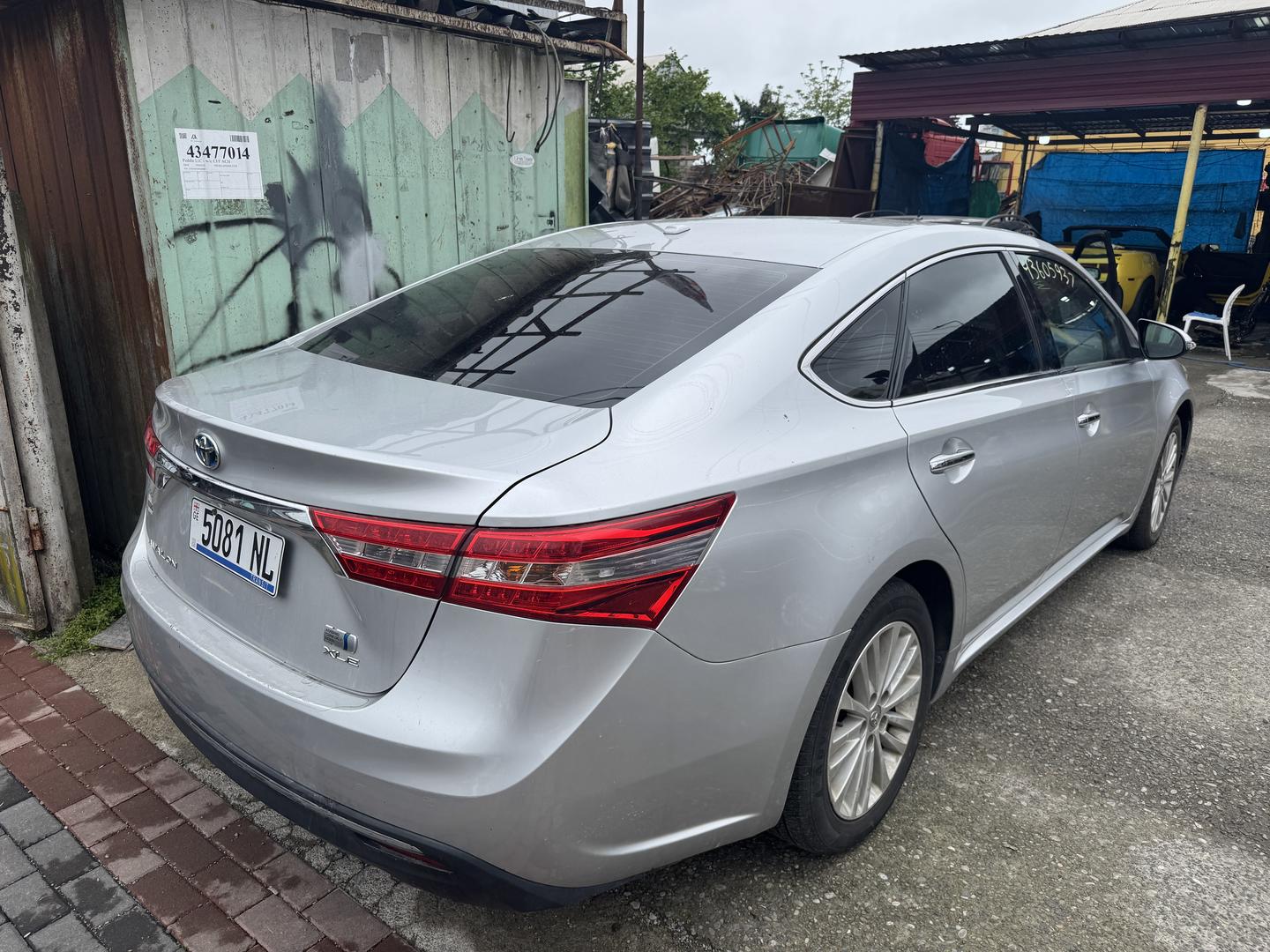 Toyota Avalon 2013 — photo 2