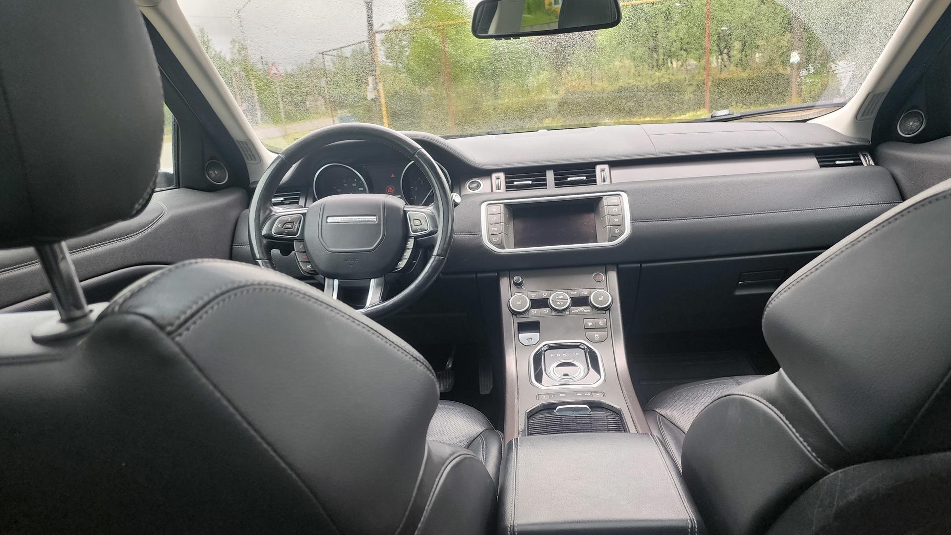Land Rover Range Rover Evoque 2018 — photo 2