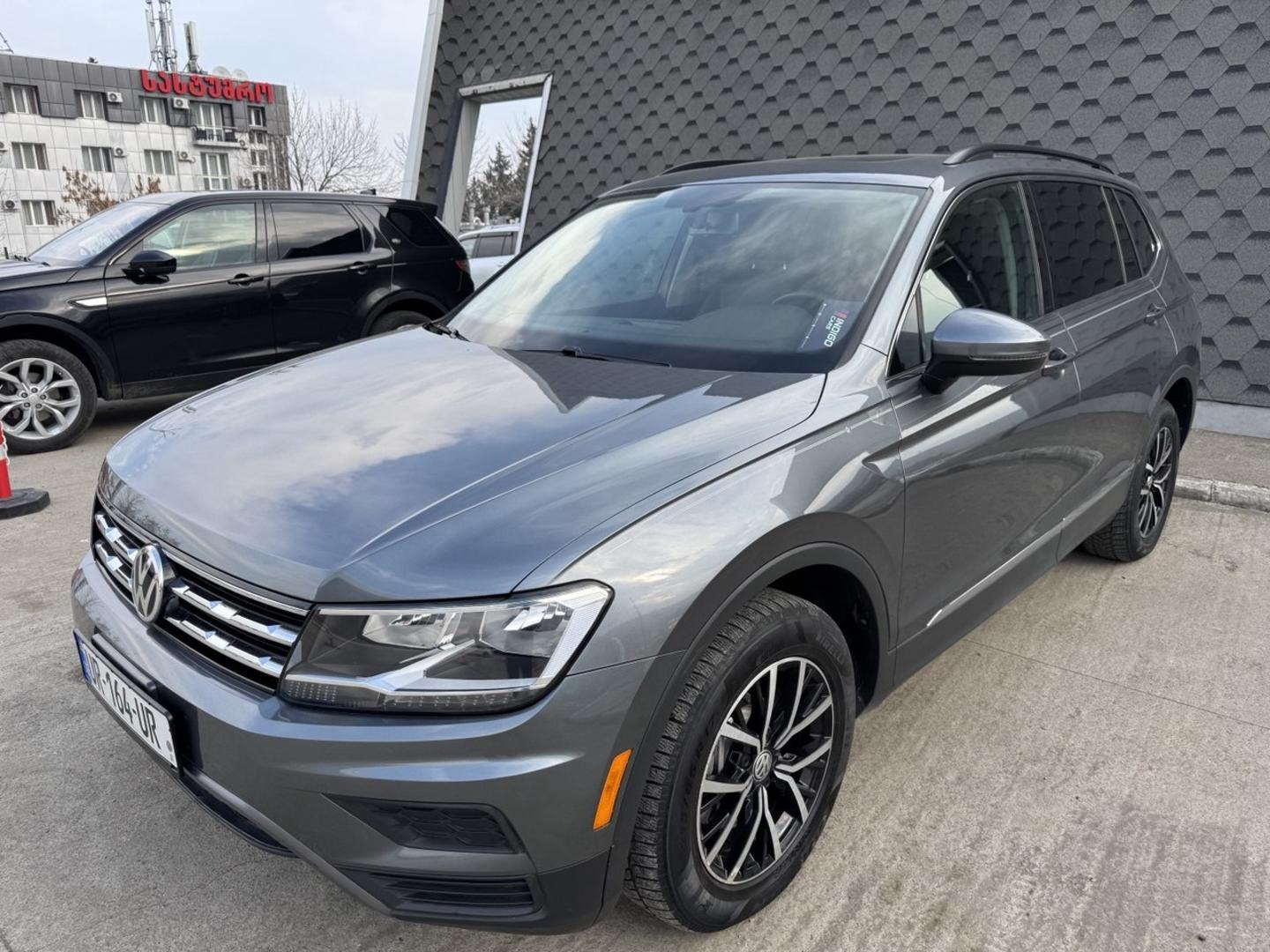 Volkswagen Tiguan 2020 — photo 2