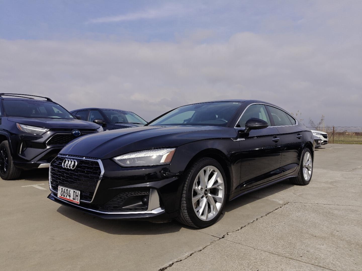 Audi A5 2022 — photo 2