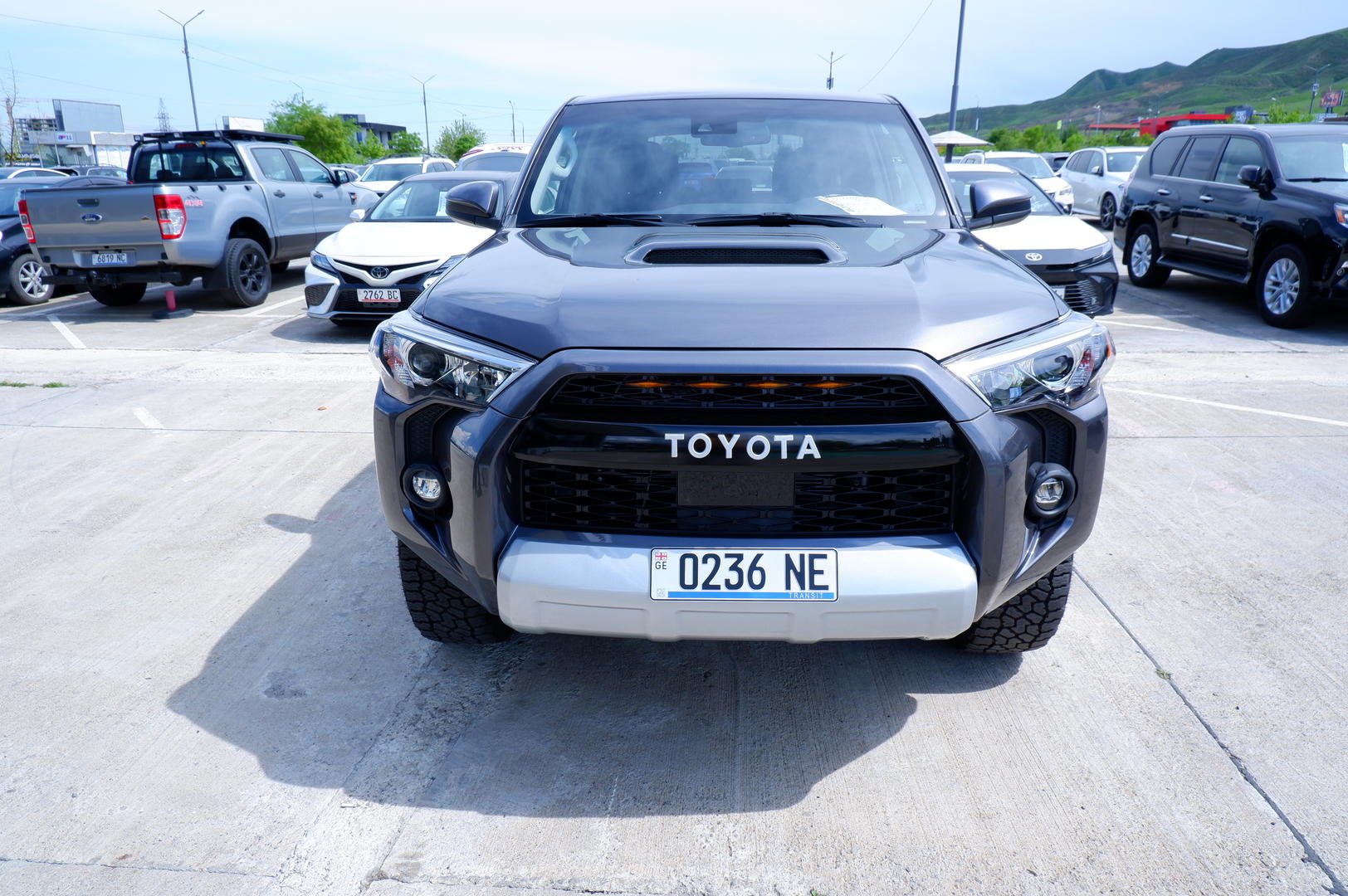 Toyota 4Runner 2021 — photo 2