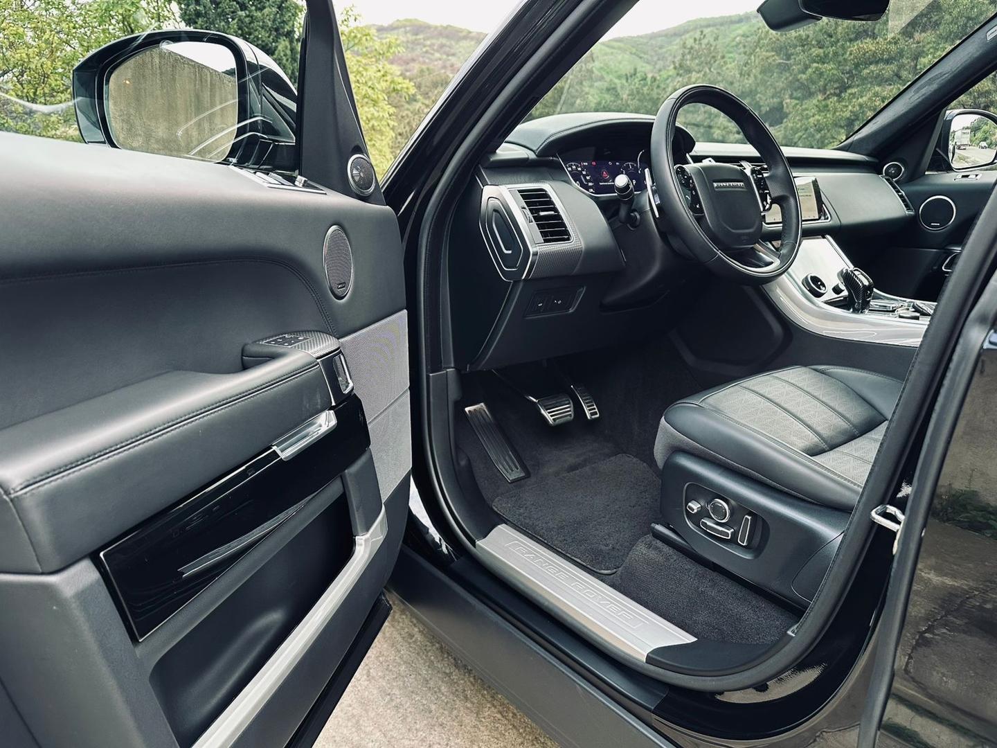 Land Rover Range Rover Sport 2018 — photo 2
