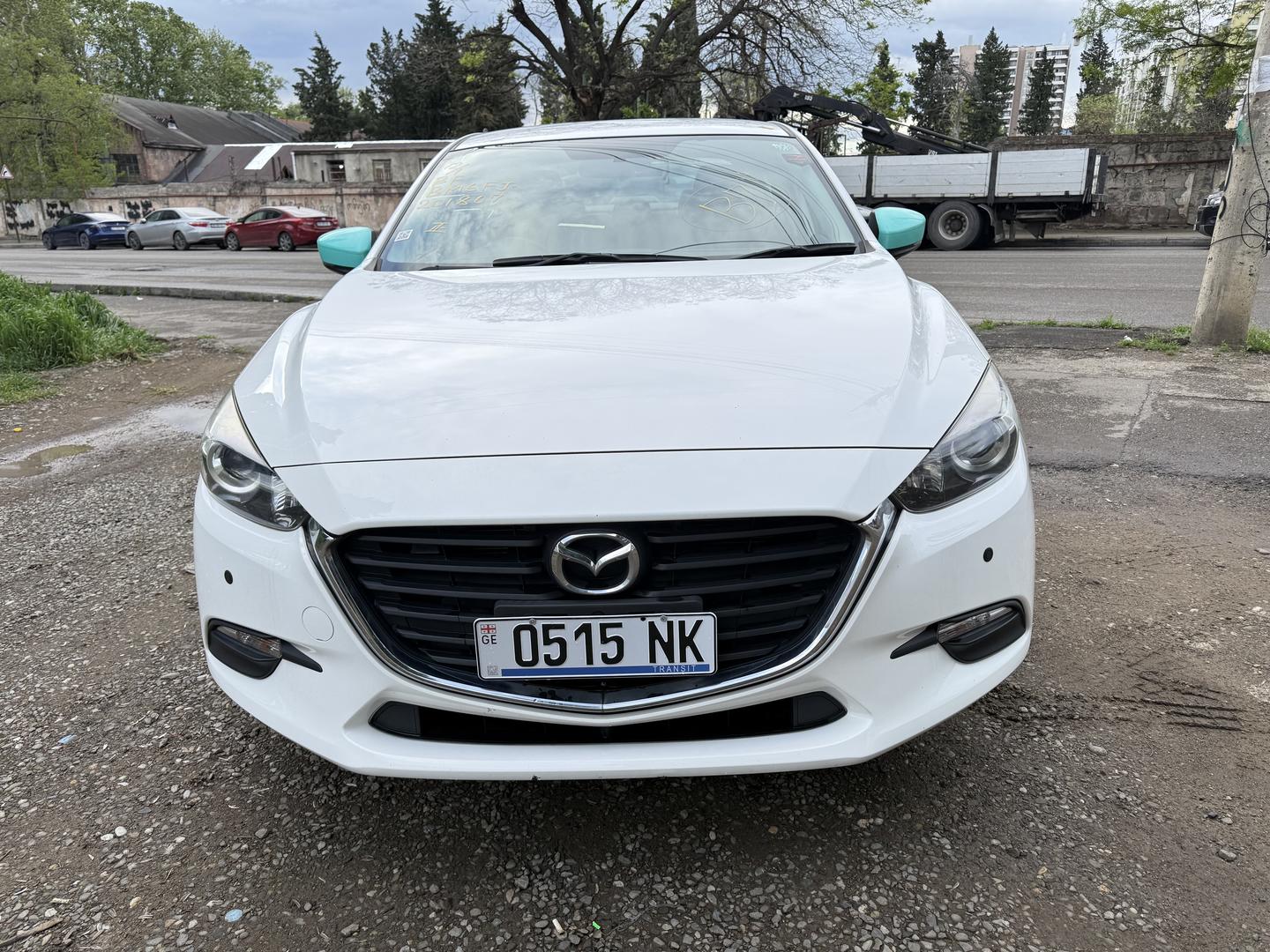 Mazda Axela 2018 — photo 2