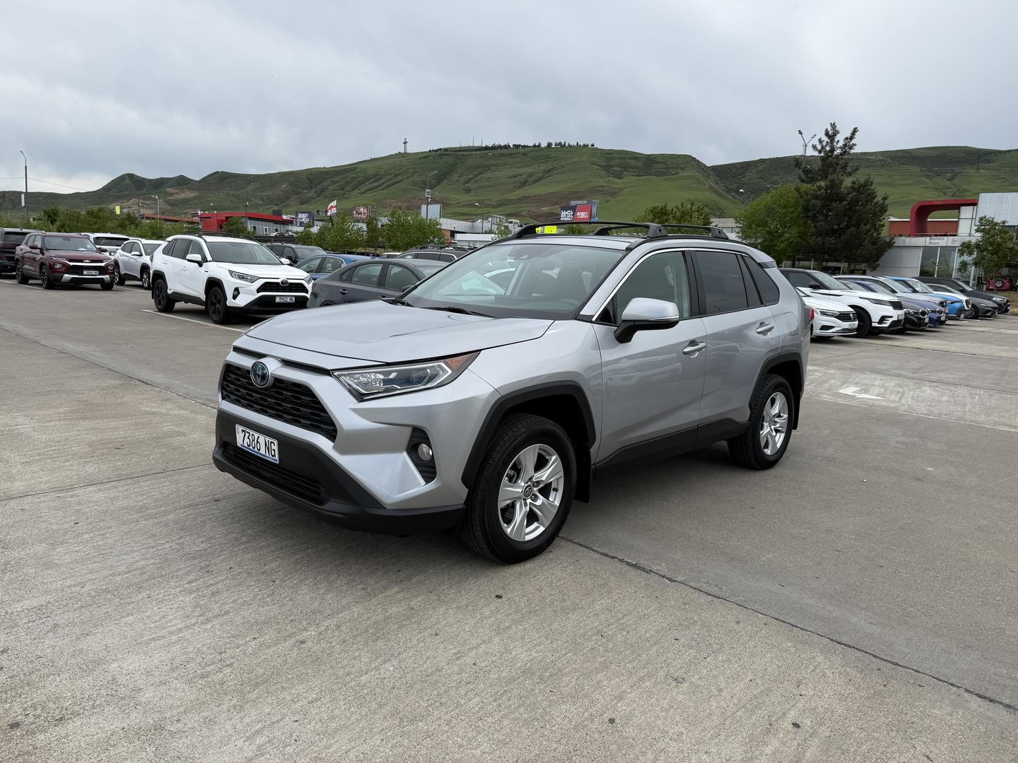 Toyota RAV 4 2020 — photo 2