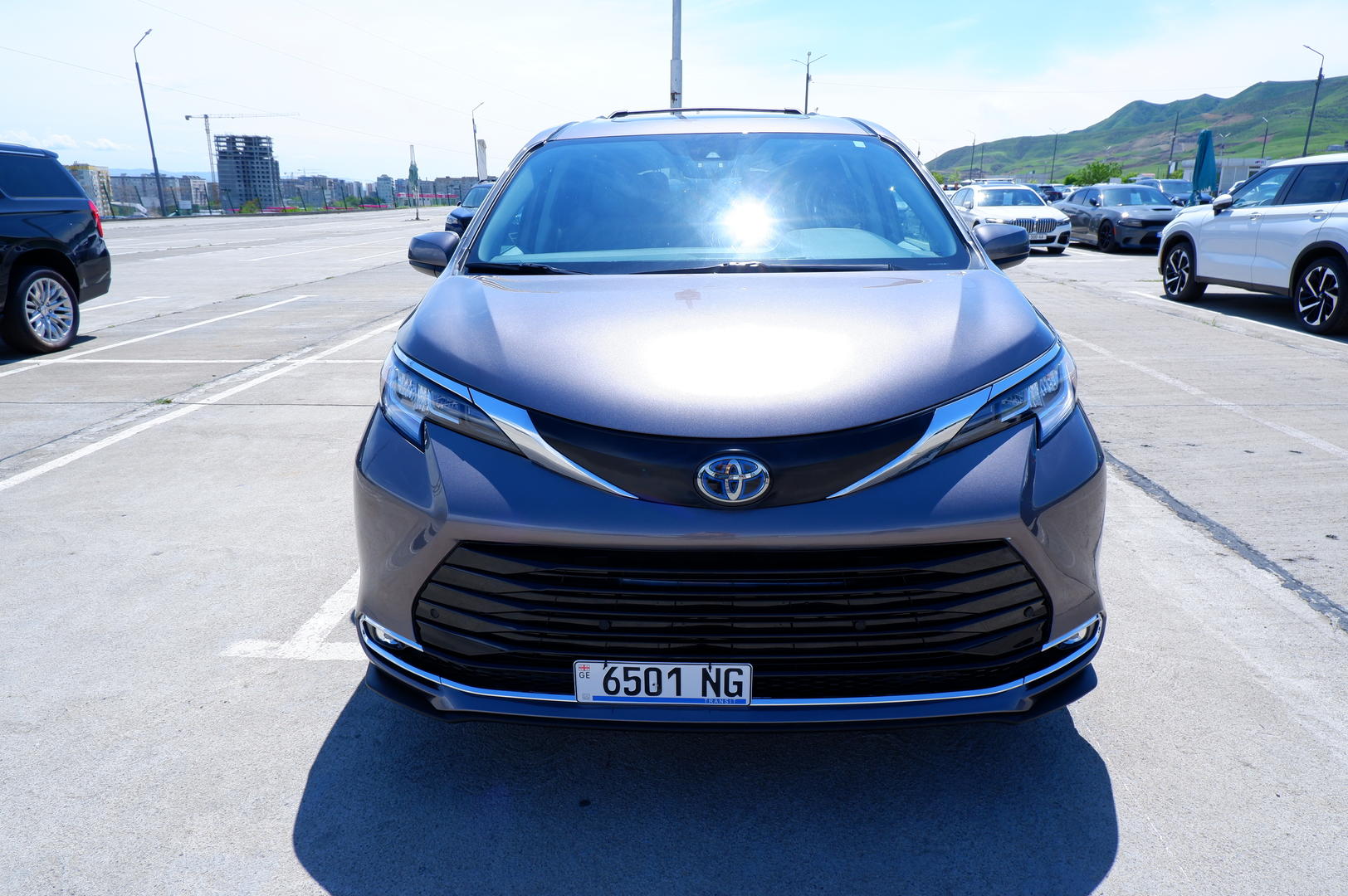 Toyota Sienna 2021 — photo 2