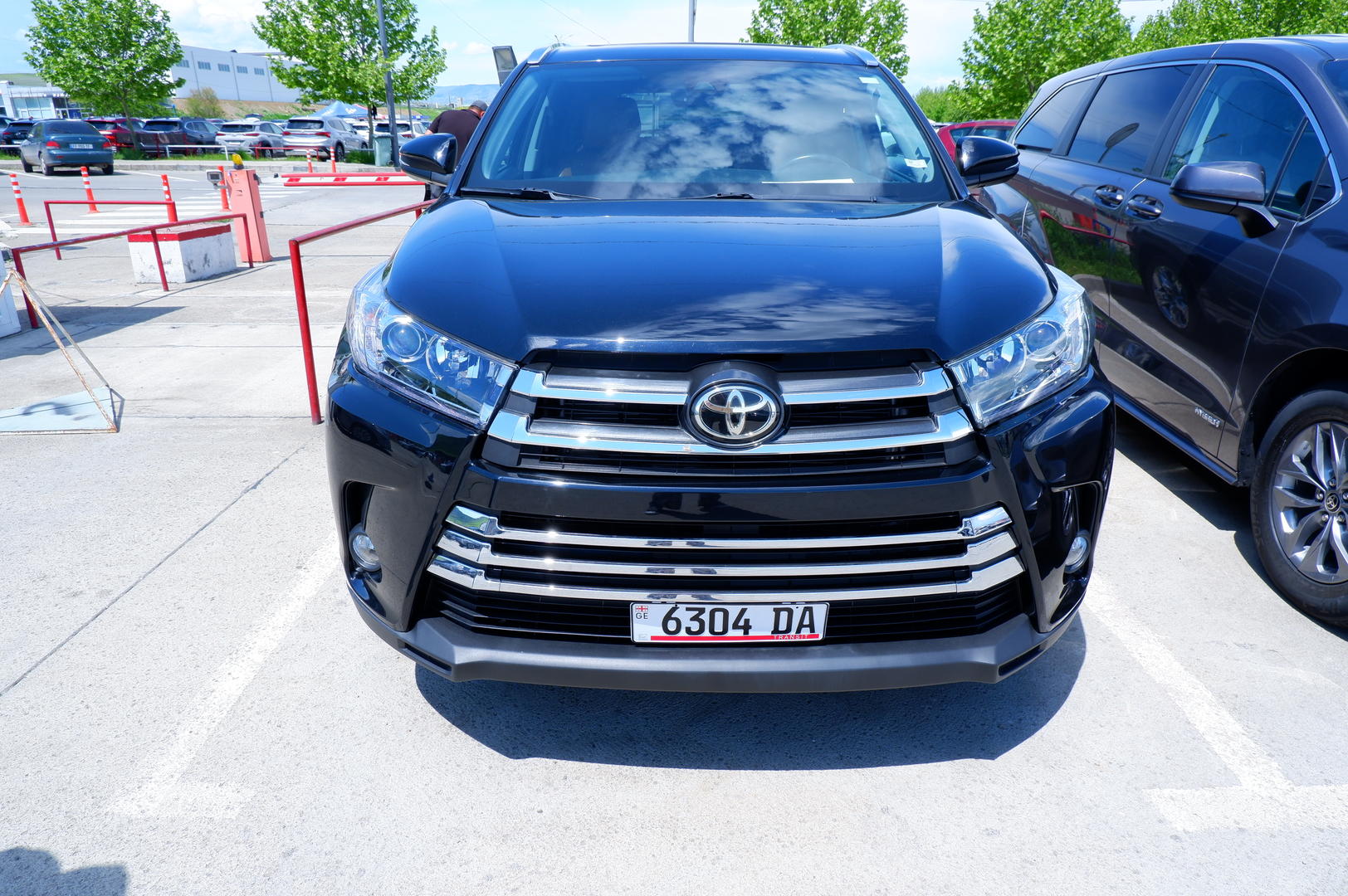 Toyota Highlander 2018 — photo 2