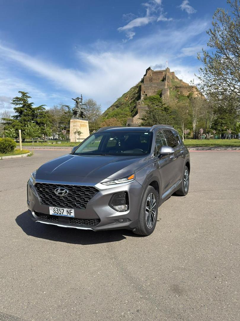 Hyundai Santa Fe 2019 — photo 2