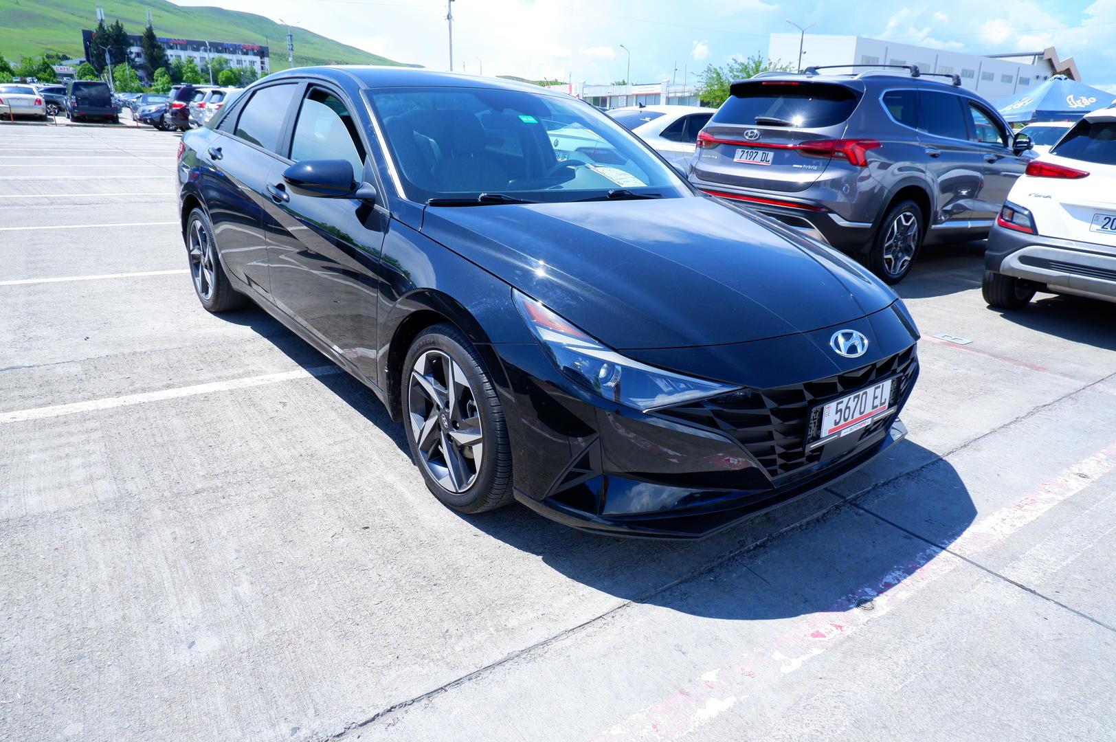 Hyundai Elantra 2022 — photo 2