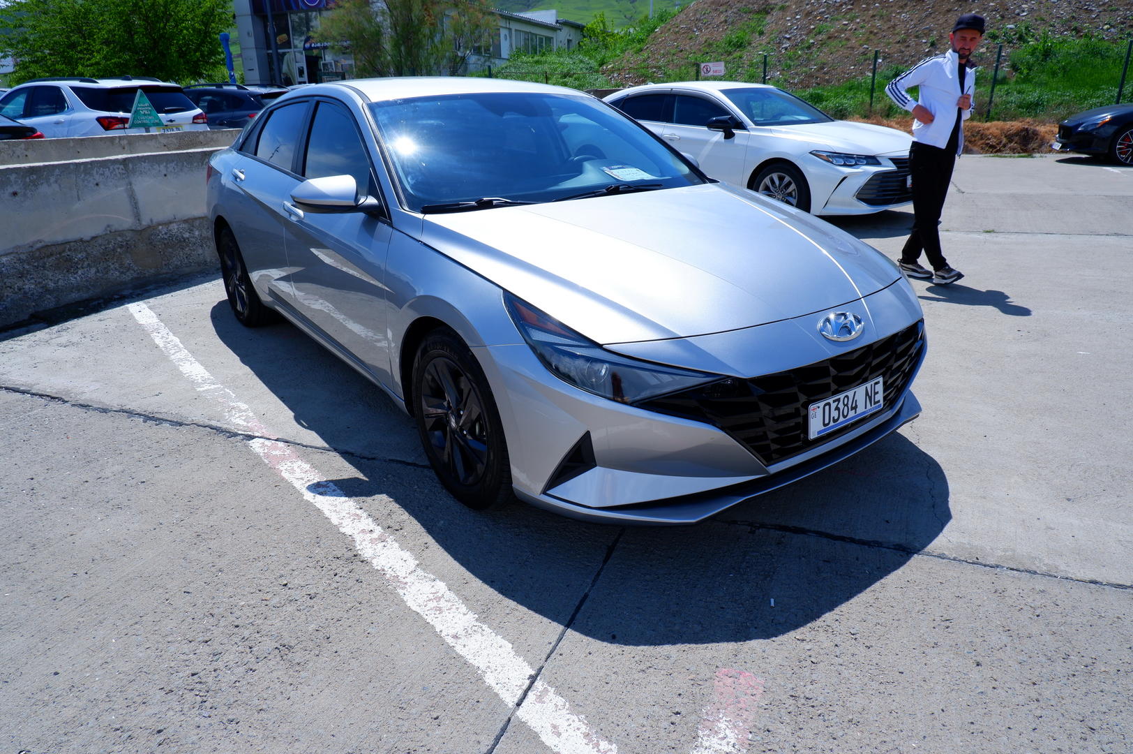 Hyundai Elantra 2022 — photo 2