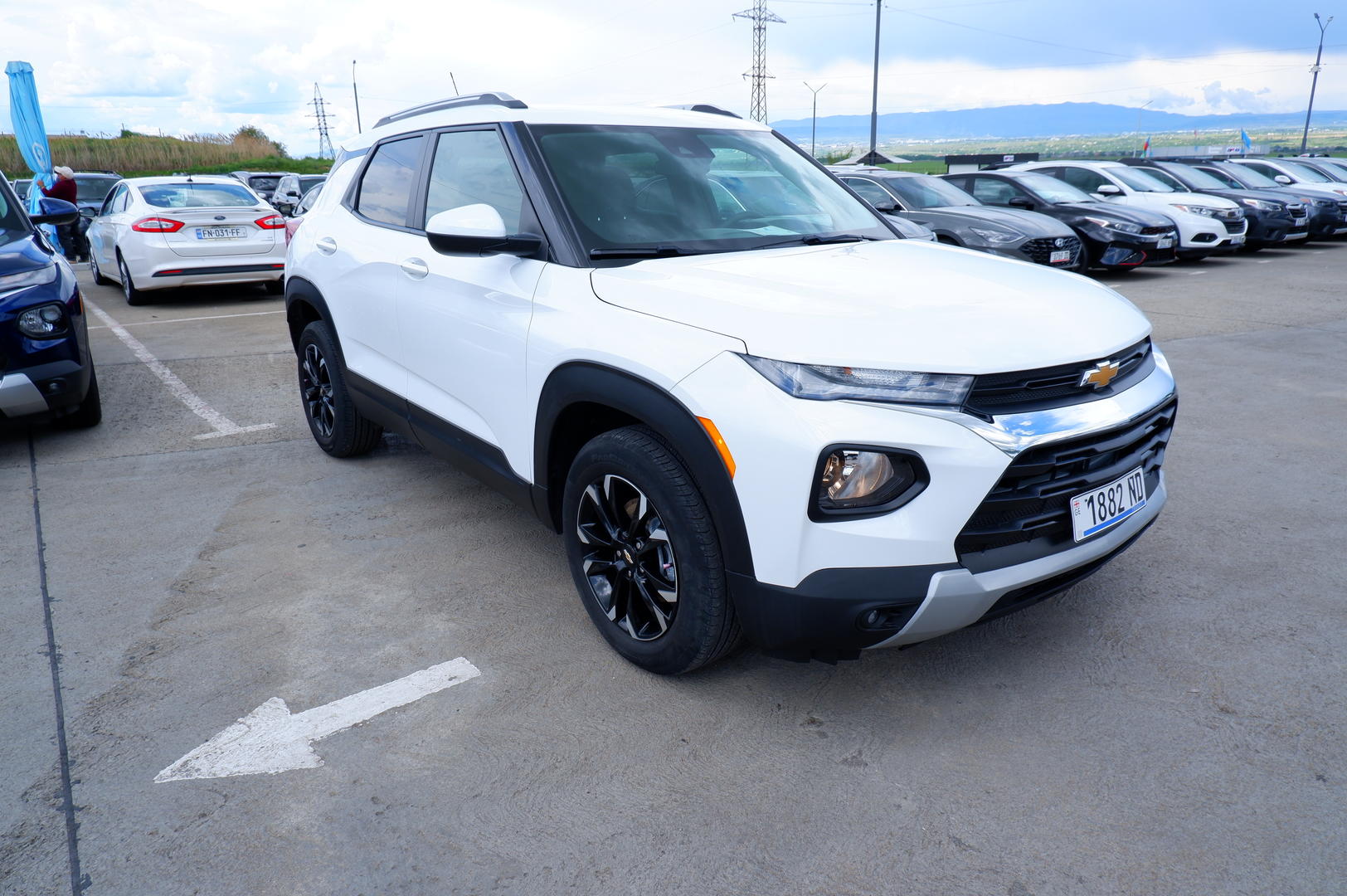 Chevrolet Trailblazer 2023 — photo 2