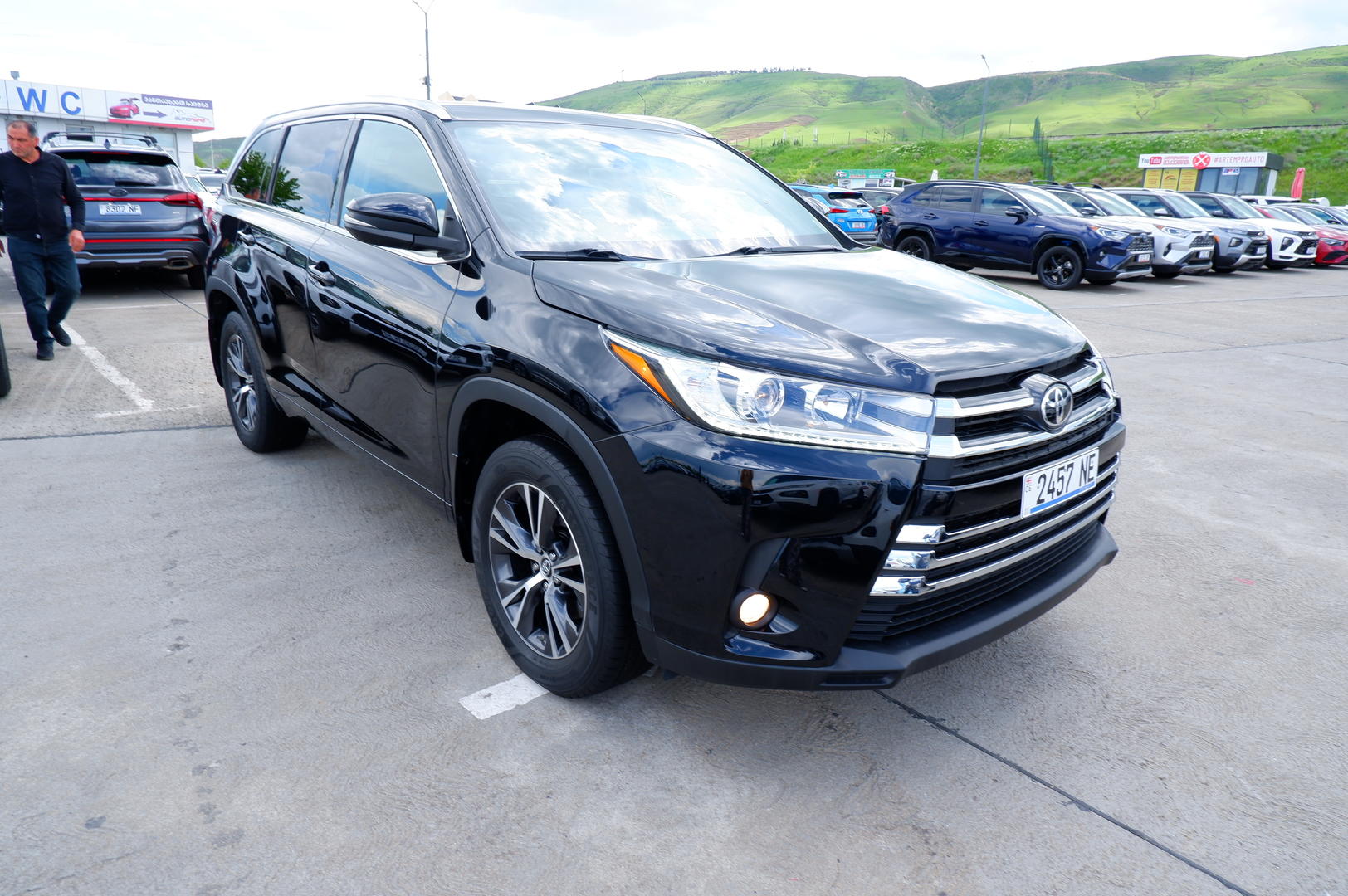 Toyota Highlander 2016 — photo 2