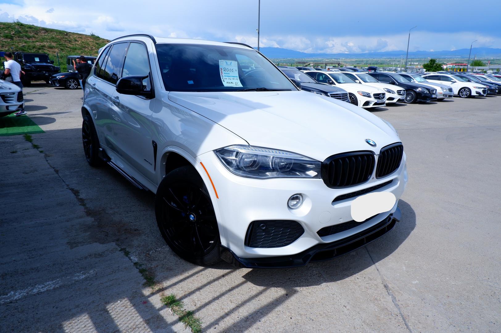 BMW X5 2016 — photo 2