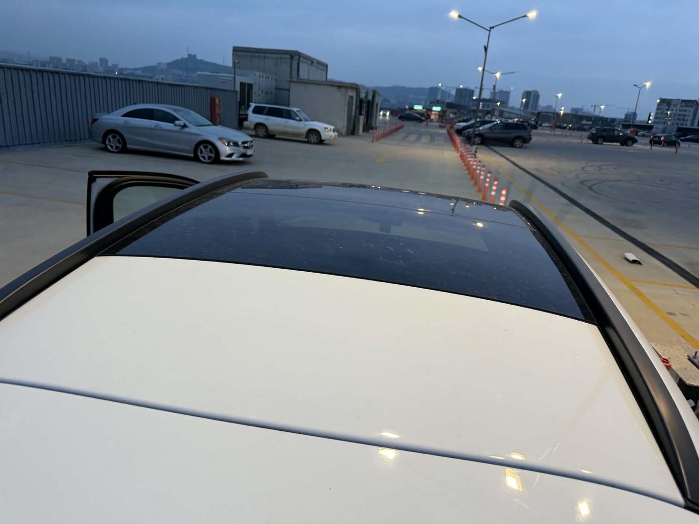 Mercedes-Benz GLC 300 2023 — photo 2