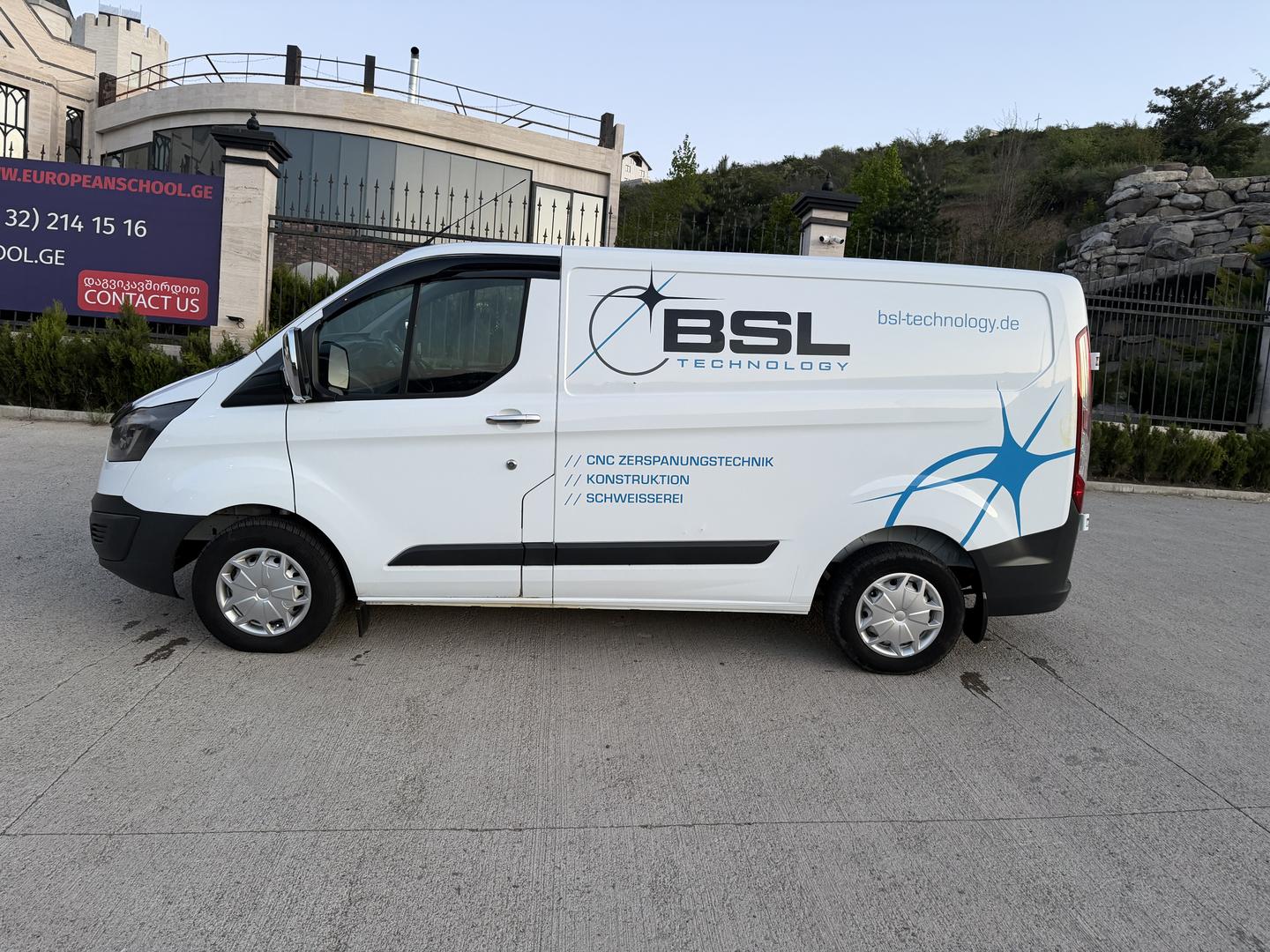 Ford Transit 2015 — photo 2