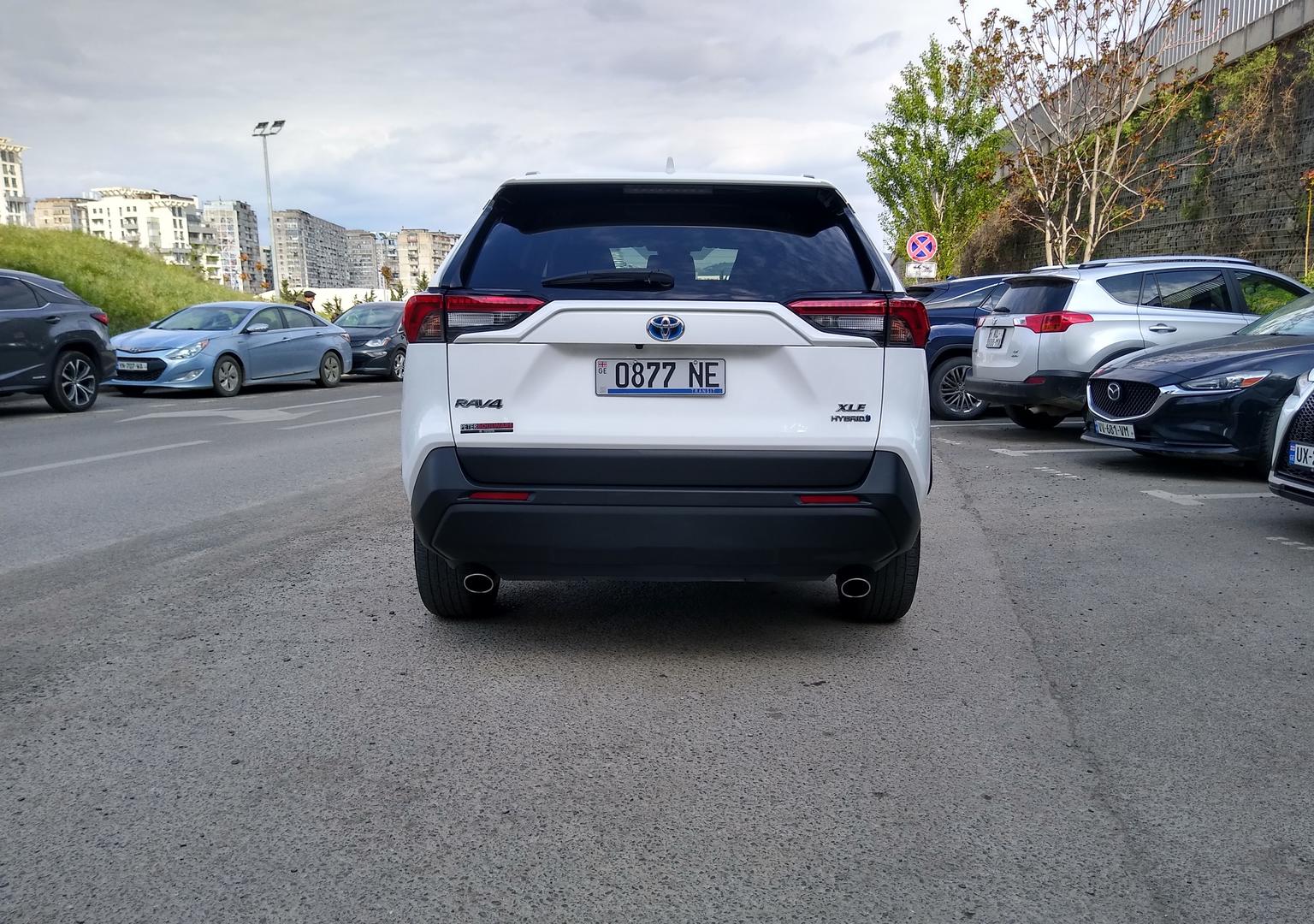 Toyota RAV 4 2022 — photo 2