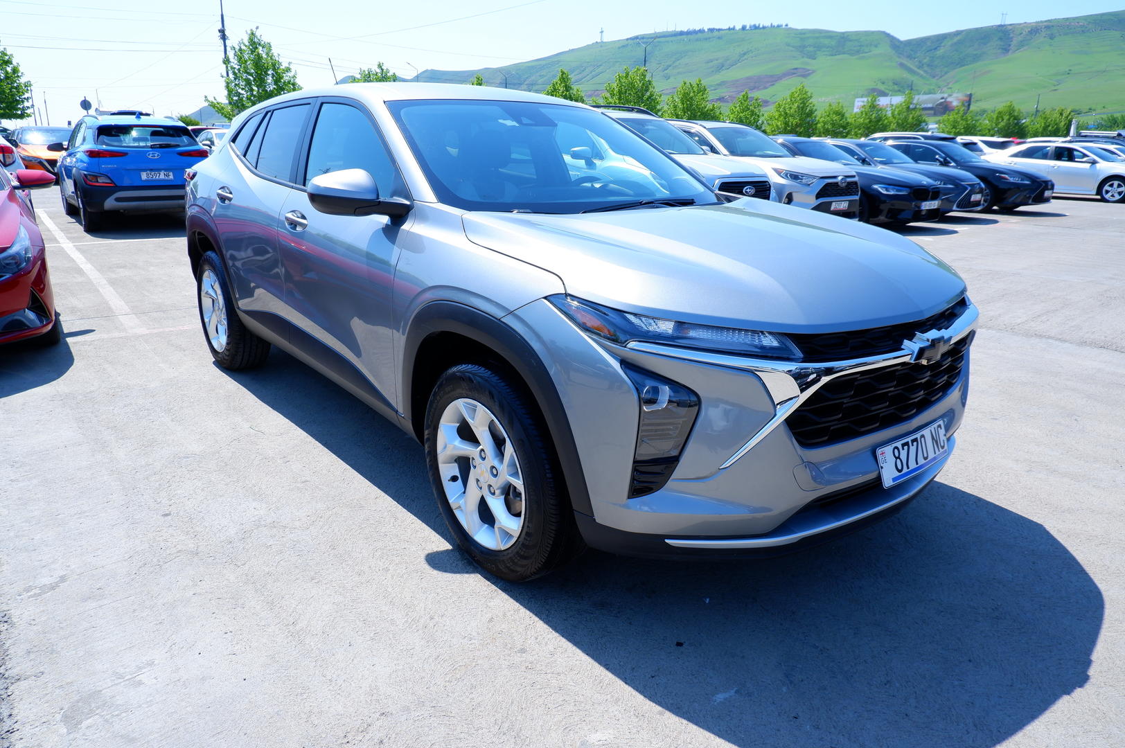 Chevrolet Trax 2023 — photo 2