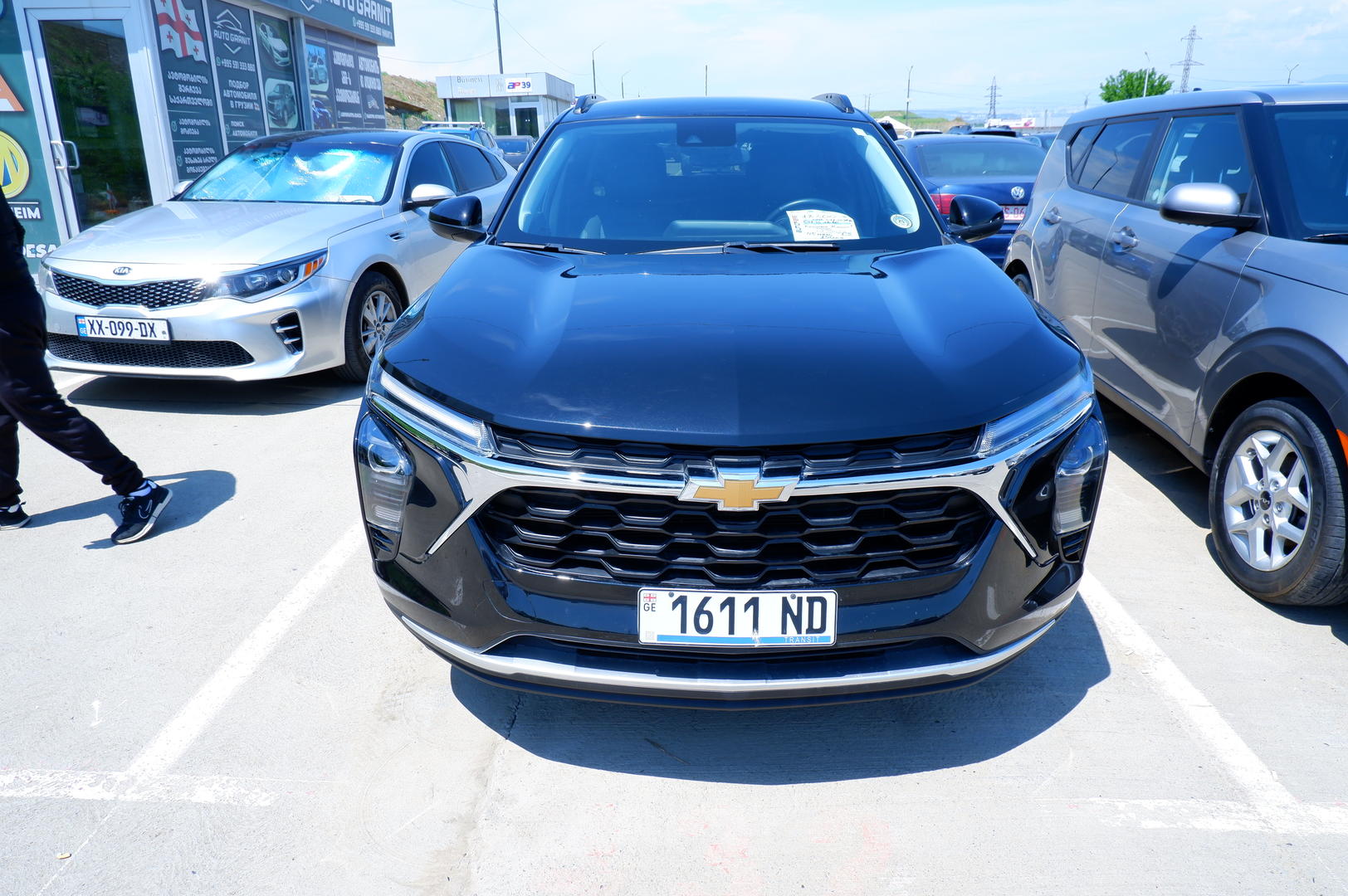 Chevrolet Trax 2023 — photo 2