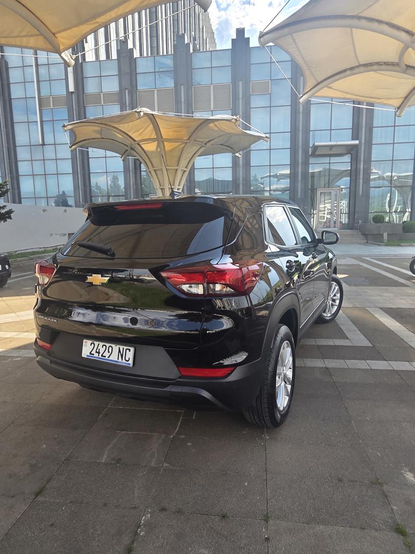 Chevrolet Trailblazer 2023 — photo 2