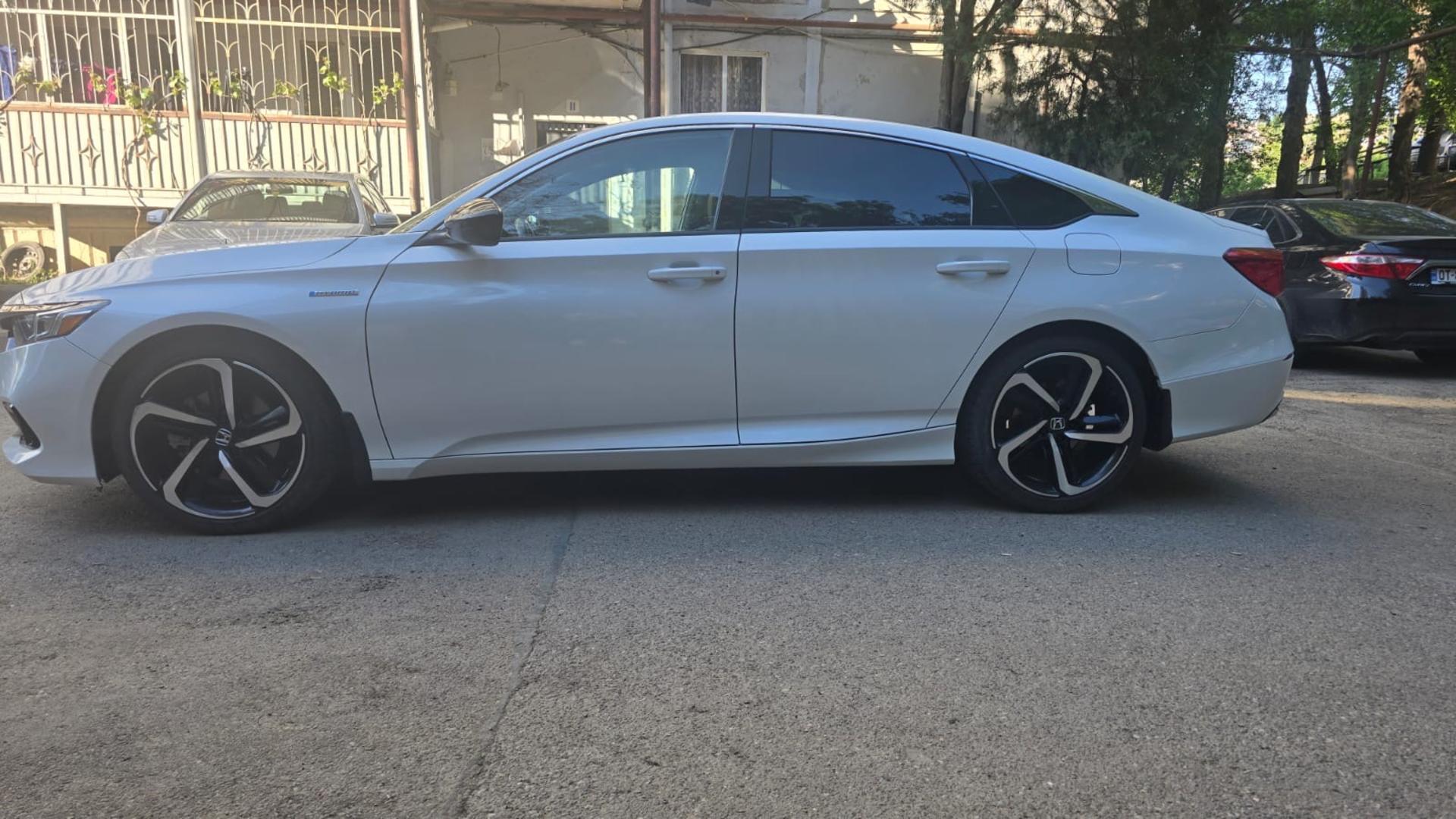 Honda Accord 2022 — photo 2