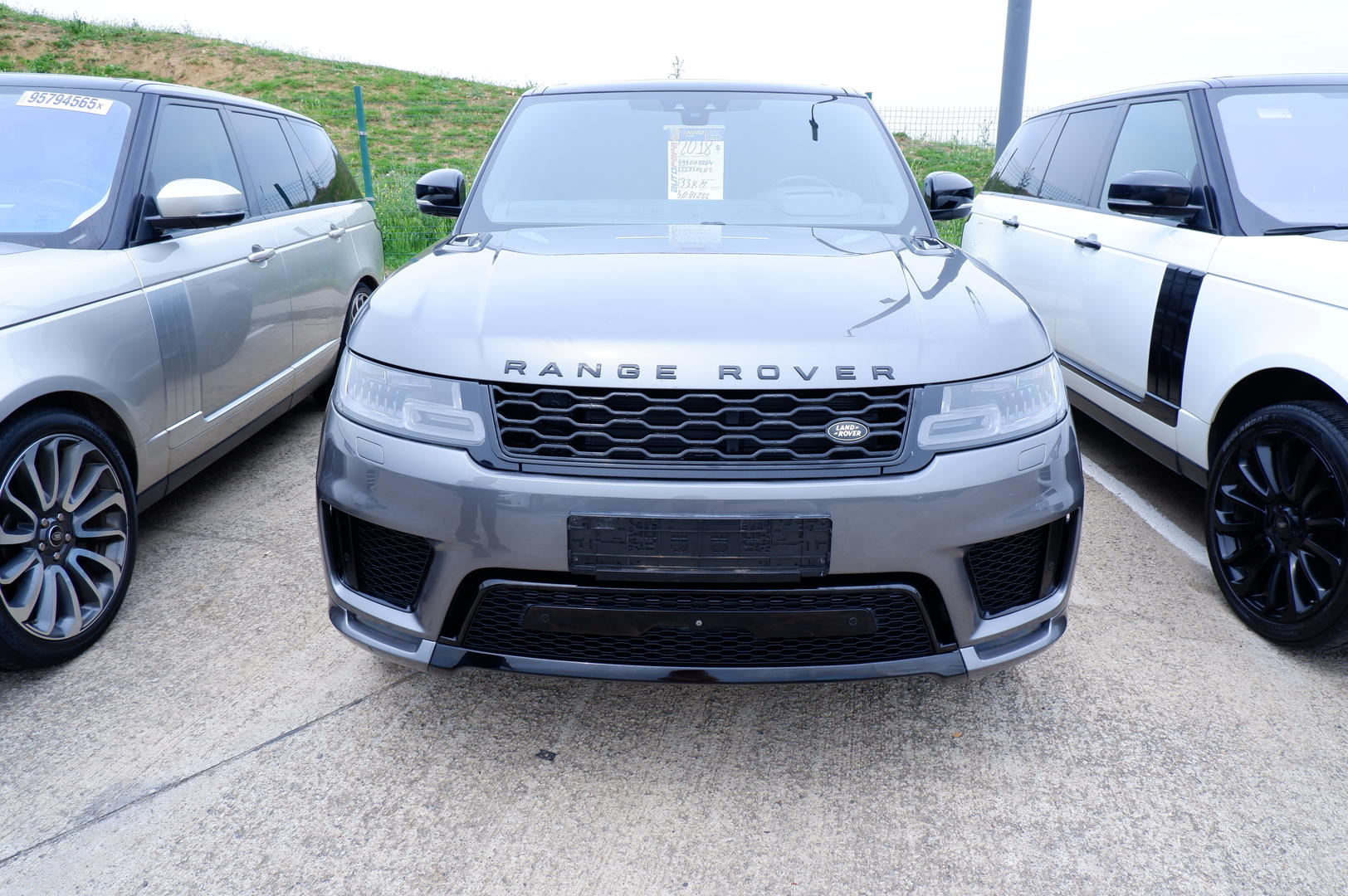 Land Rover Range Rover Sport 2018 — photo 2
