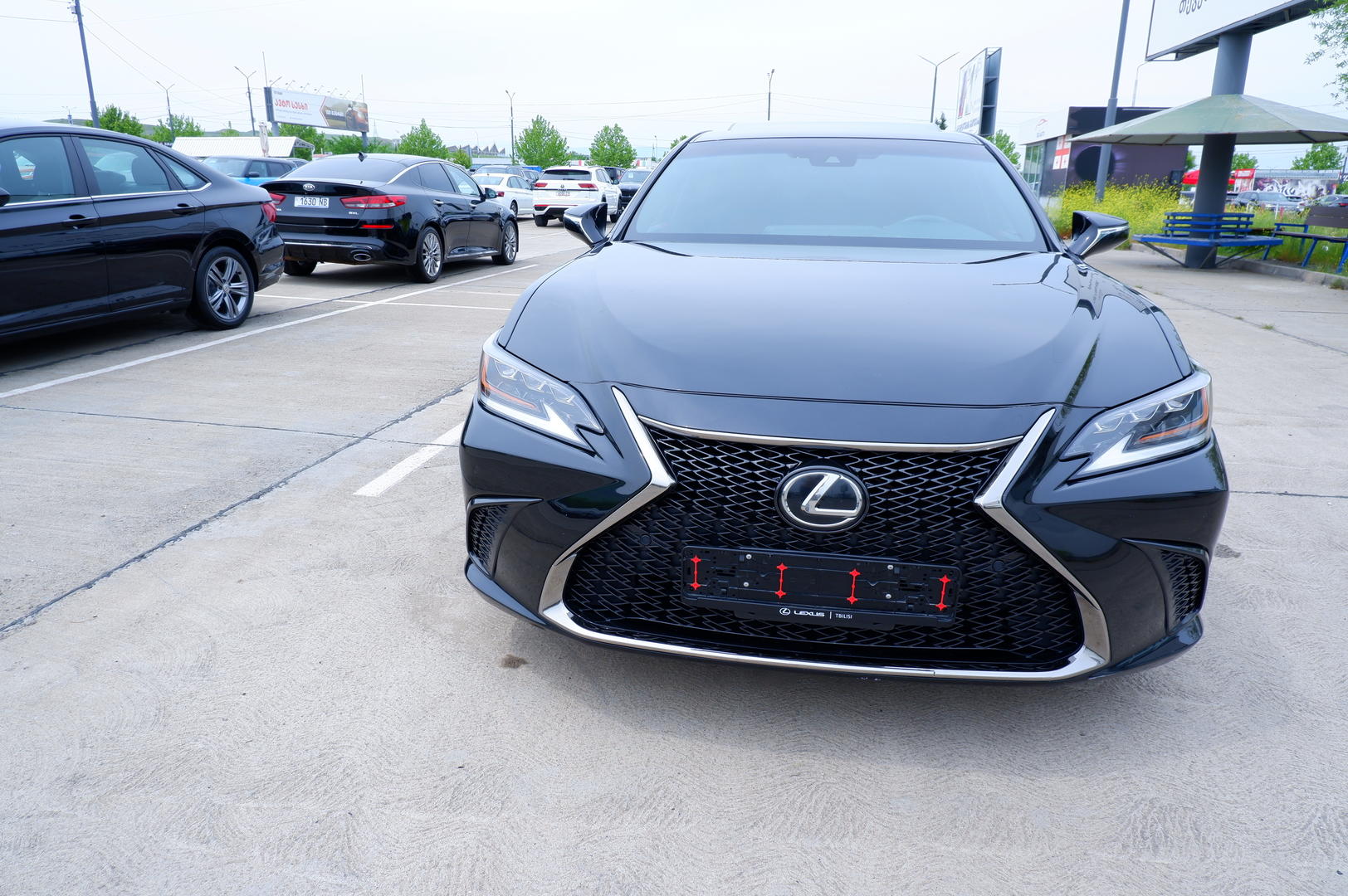 Lexus ES 350 2019 — photo 2