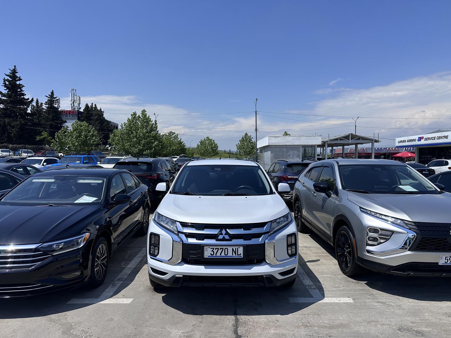 Mitsubishi Outlander Sport 2022 — photo 2