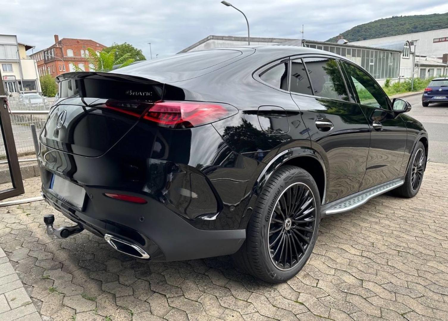 Mercedes-Benz GLC 300 2026 — photo 2