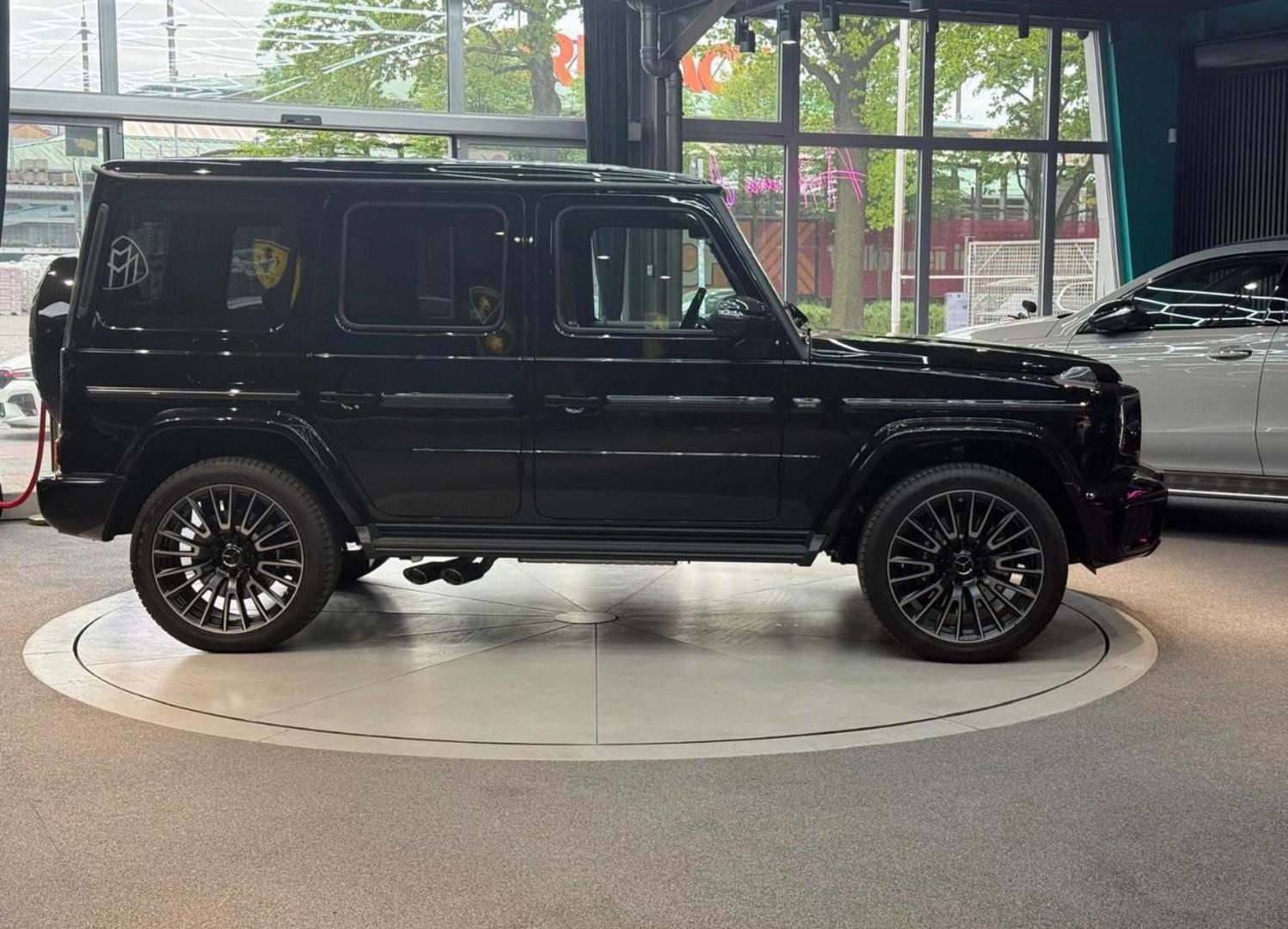 Mercedes-Benz G 63 AMG 2026 — photo 2