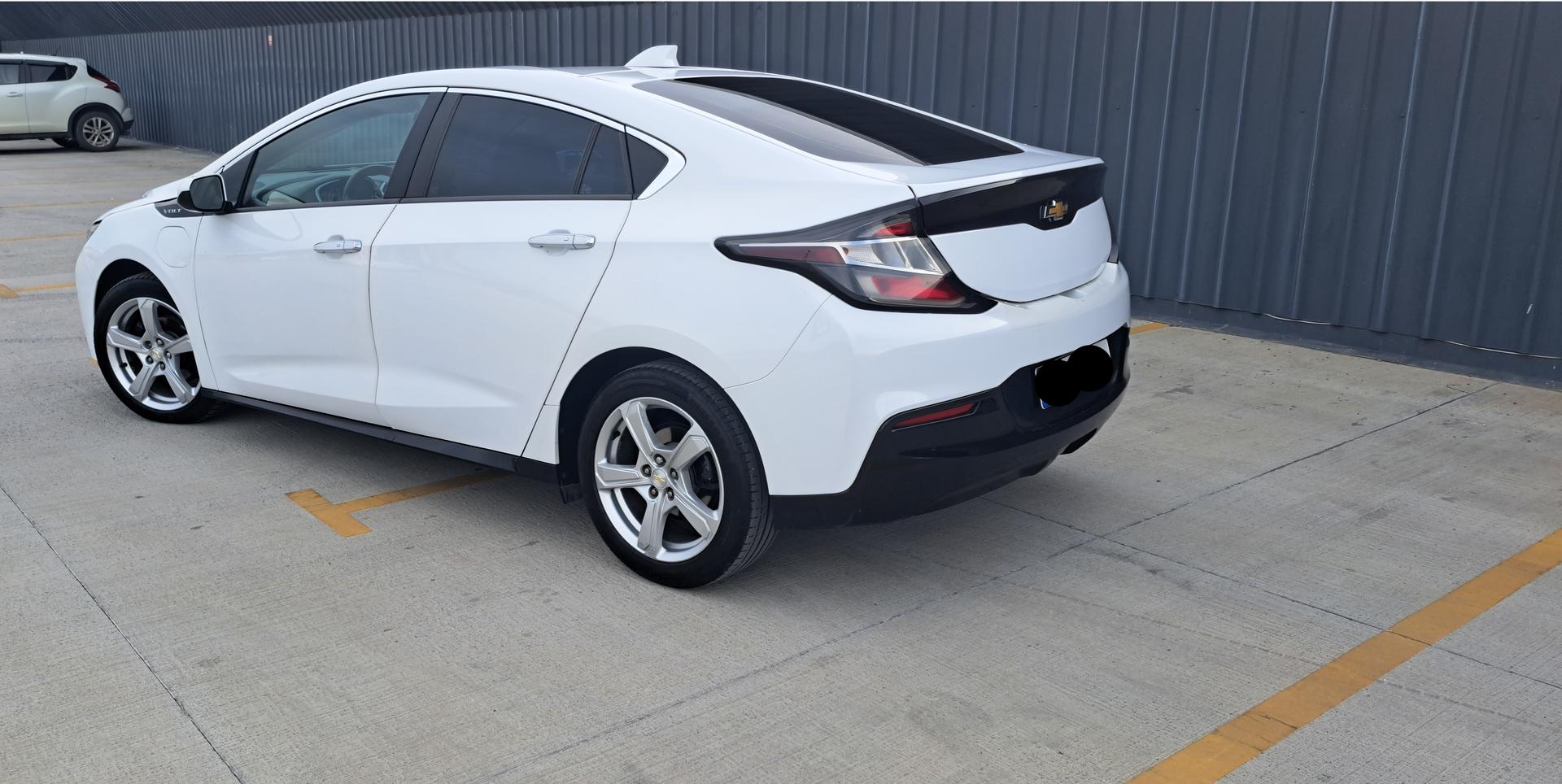 Chevrolet Volt 2016 — photo 2