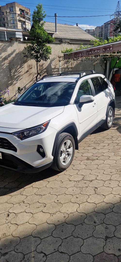 Toyota RAV 4 2020 — photo 2