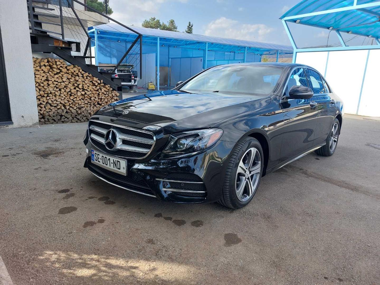 Mercedes-Benz E 300 2019 — photo 2