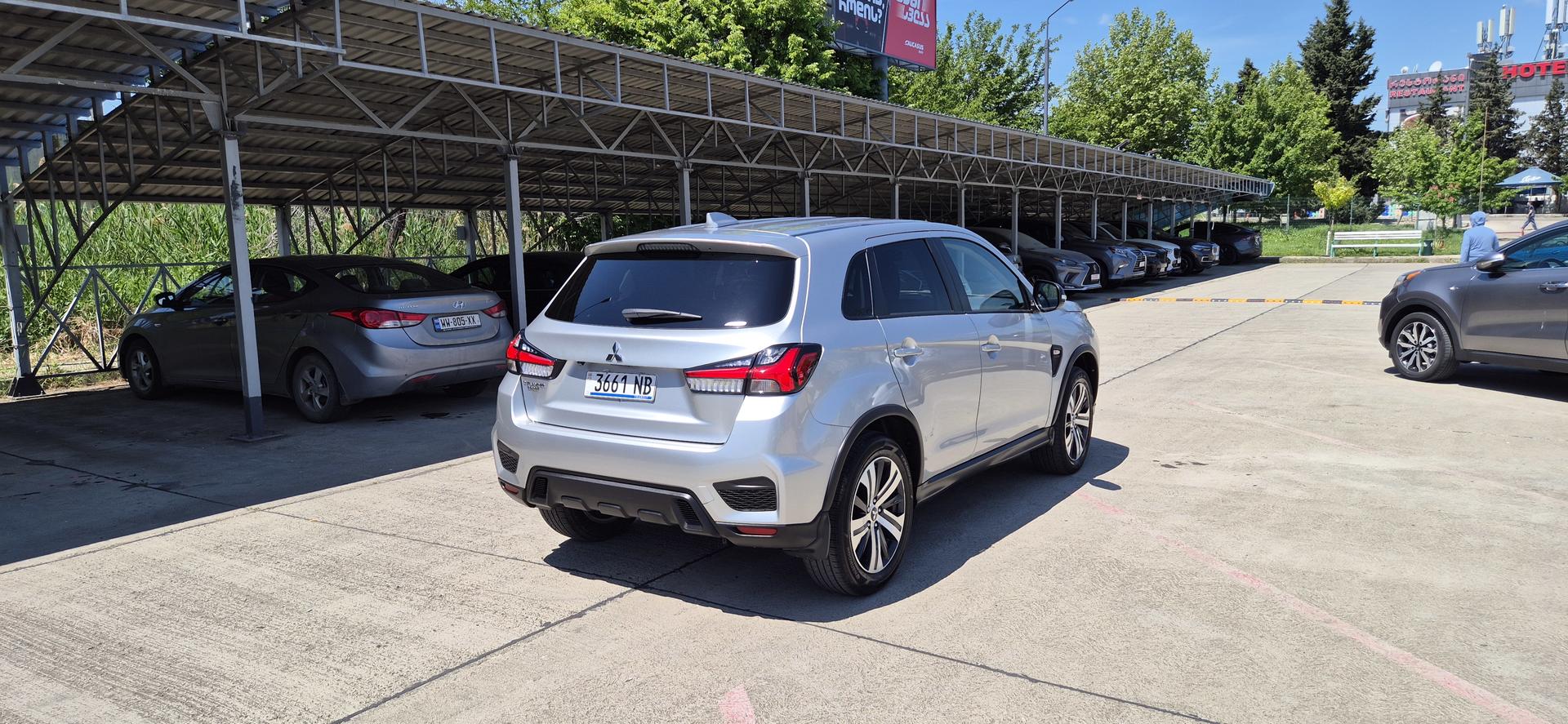 Mitsubishi Outlander Sport 2022 — photo 2
