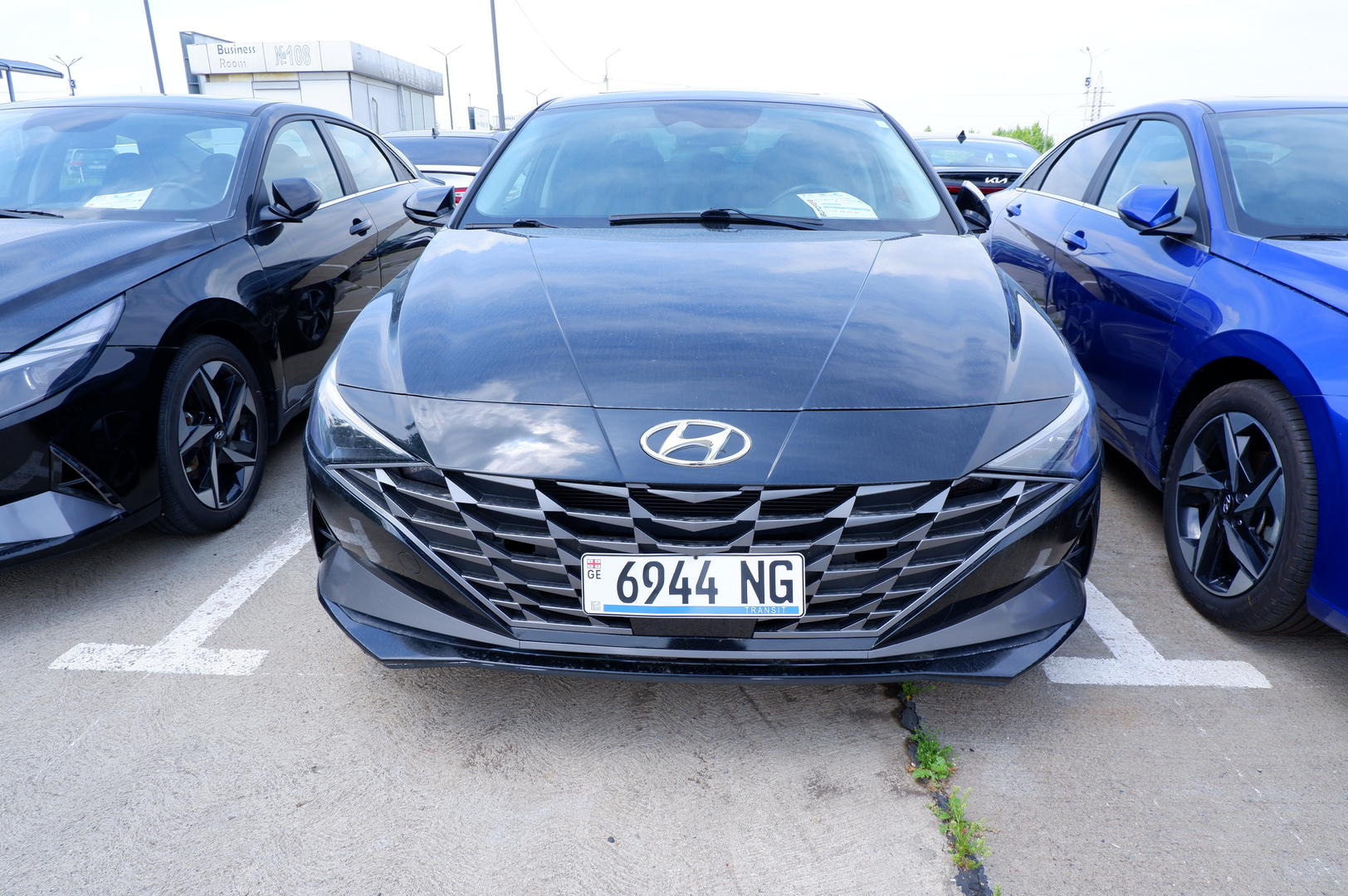 Hyundai Elantra 2021 — photo 2