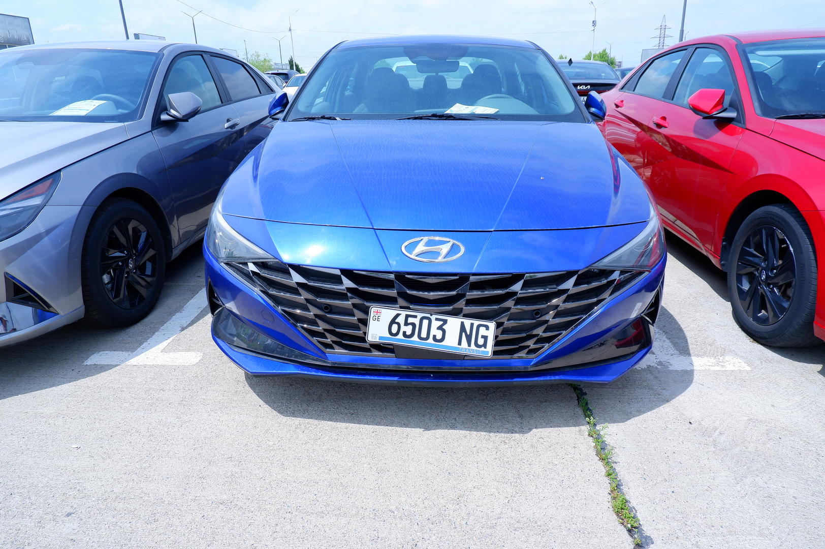 Hyundai Elantra 2022 — photo 2