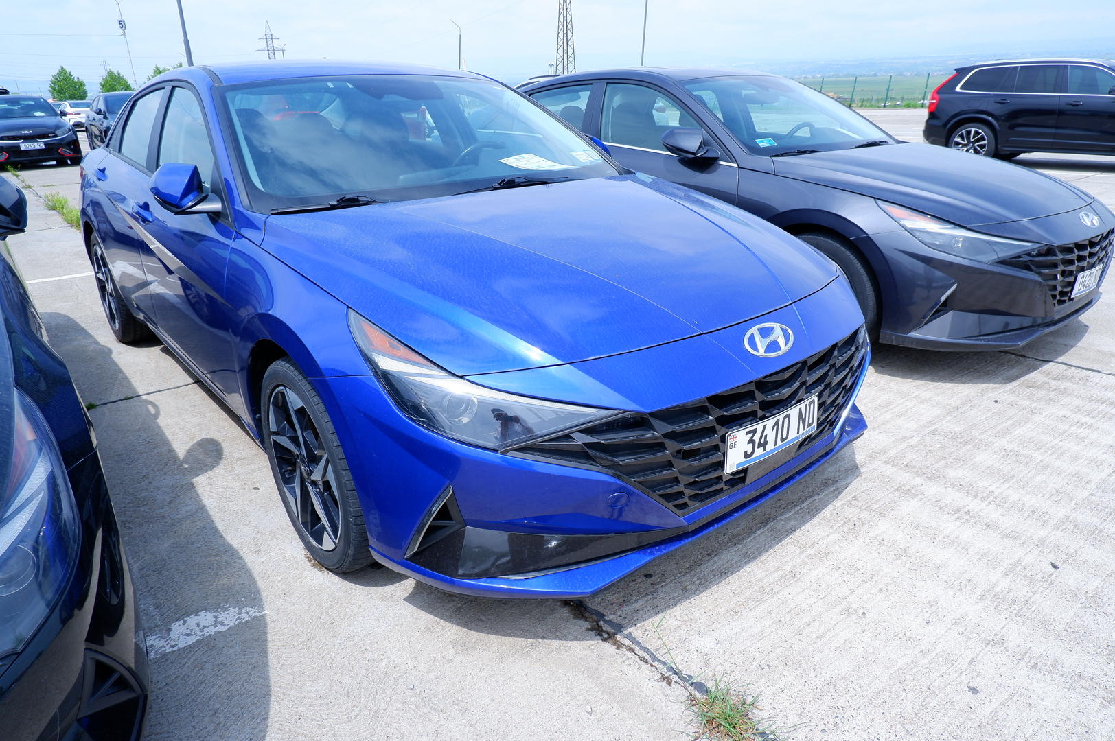 Hyundai Elantra 2022 — photo 2