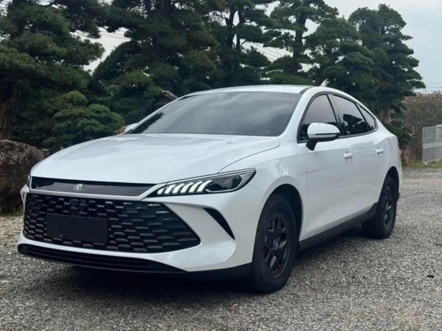 BYD Qin 2025 — photo 2