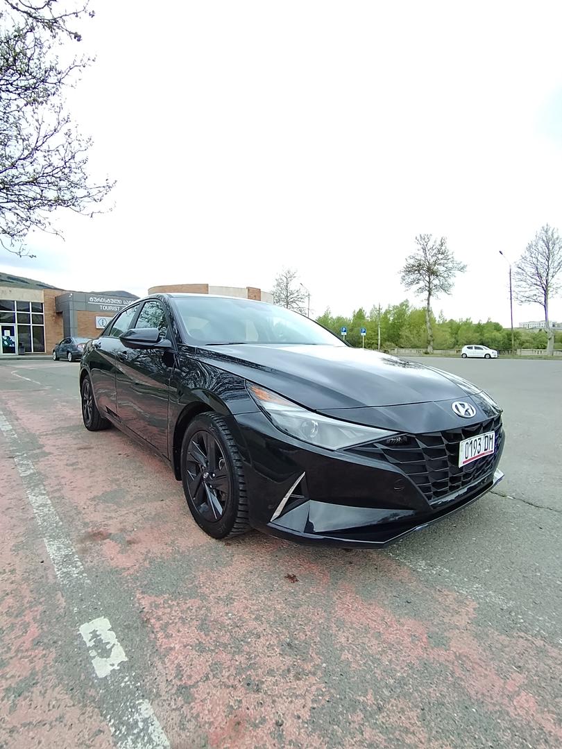 Hyundai Elantra 2022 — photo 2