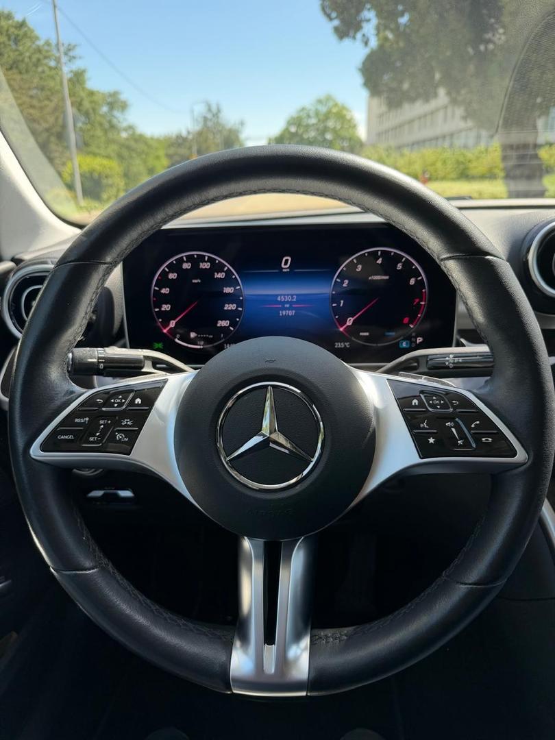 Mercedes-Benz C 180 2024 — photo 2
