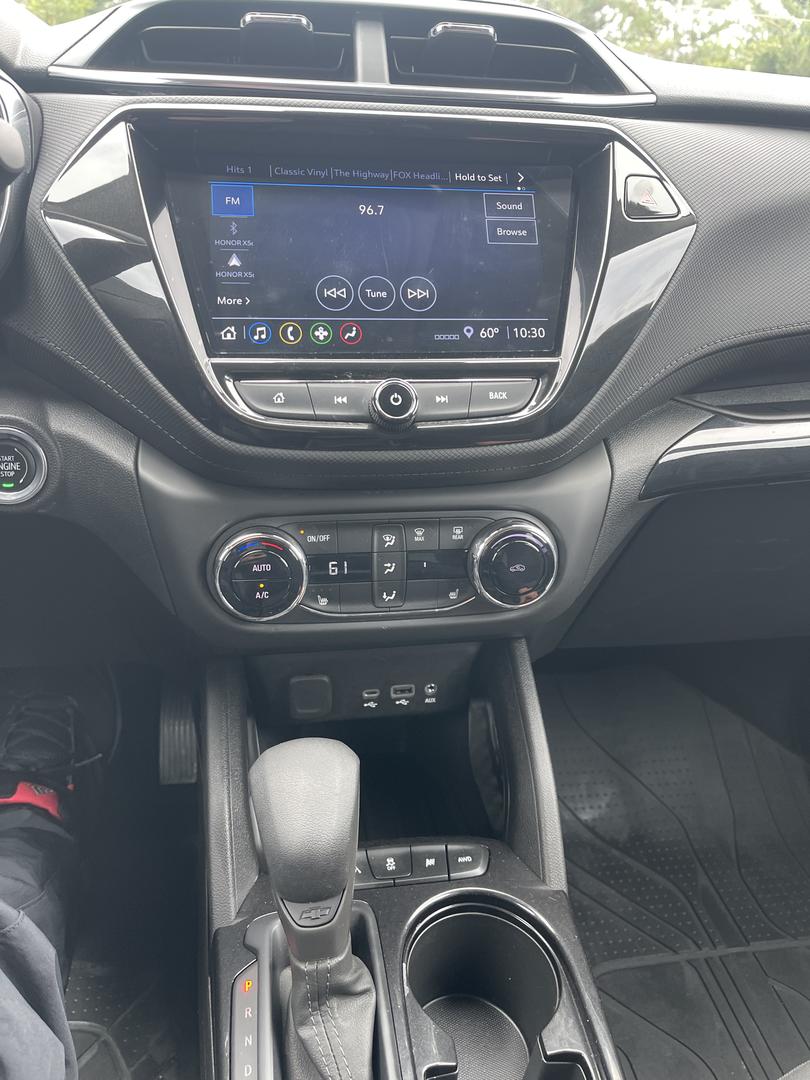 Chevrolet Trailblazer 2023 — photo 2