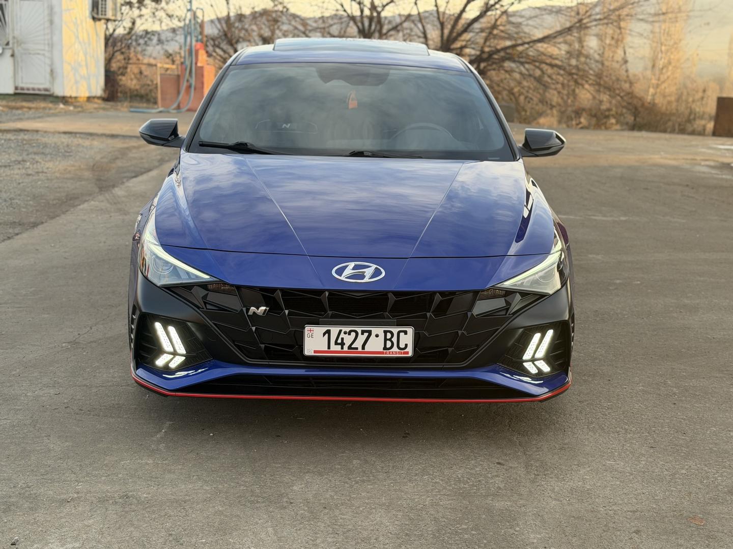 Hyundai Elantra 2022 — photo 2