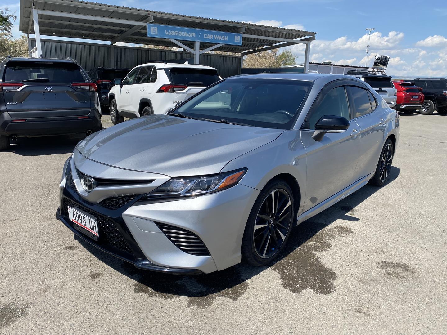 Toyota Camry 2018 — photo 2