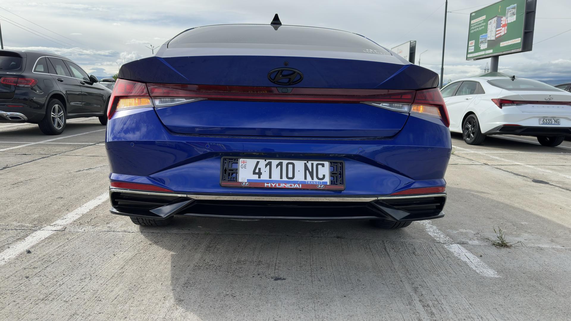 Hyundai Elantra 2021 — photo 2