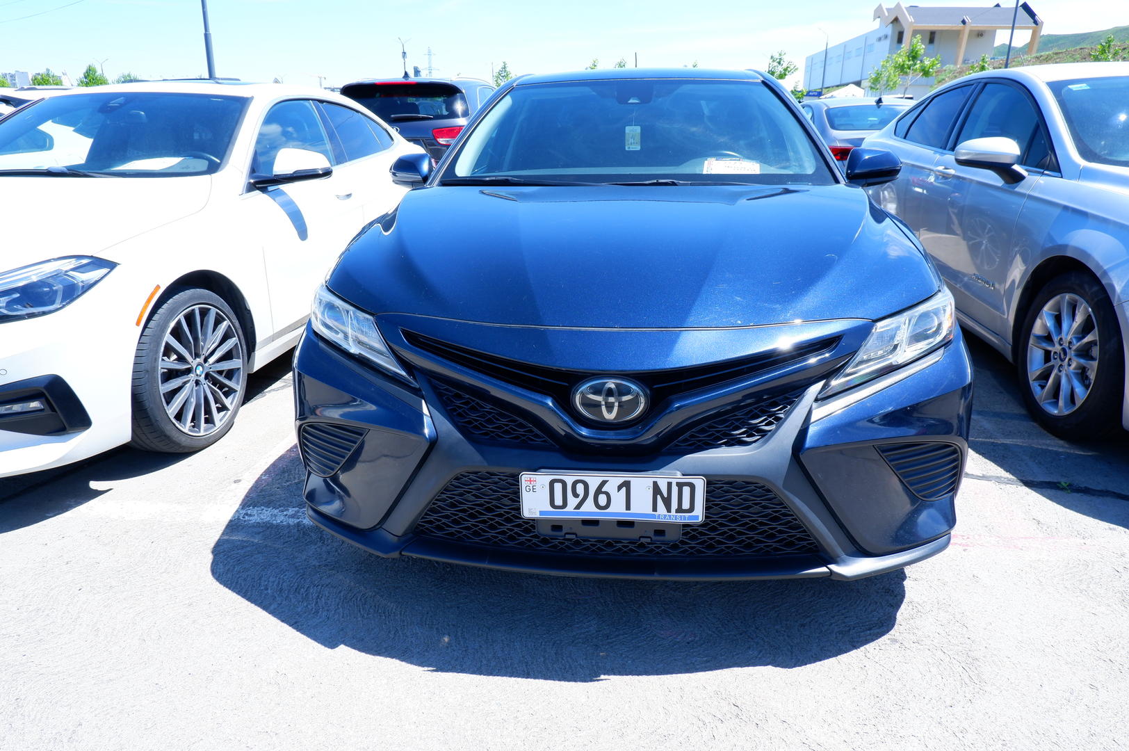 Toyota Camry 2019 — photo 2