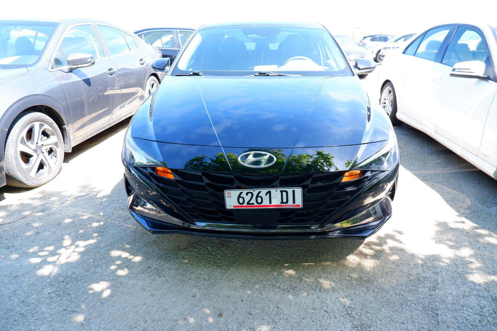 Hyundai Elantra 2022 — photo 2