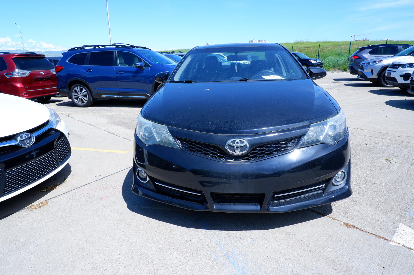 Toyota Camry 2014 — photo 2