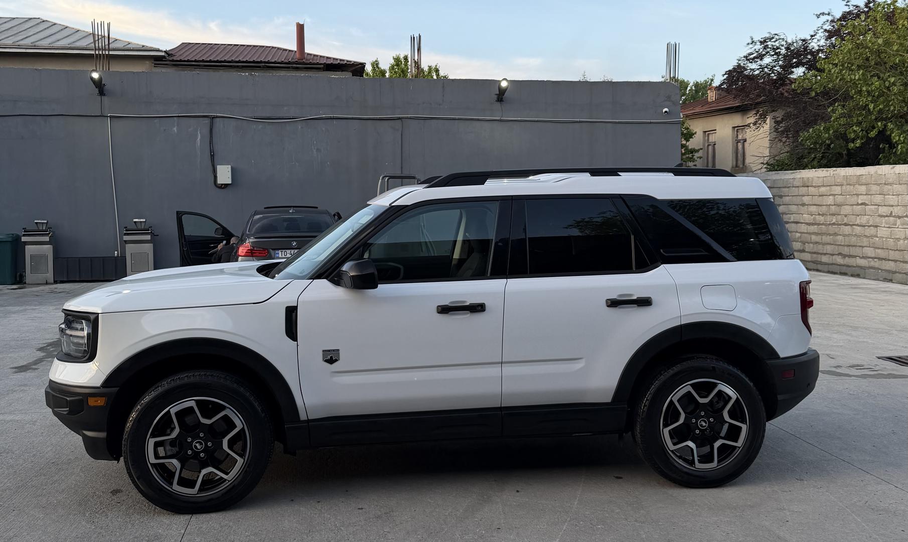 Ford Bronco 2022 — photo 2