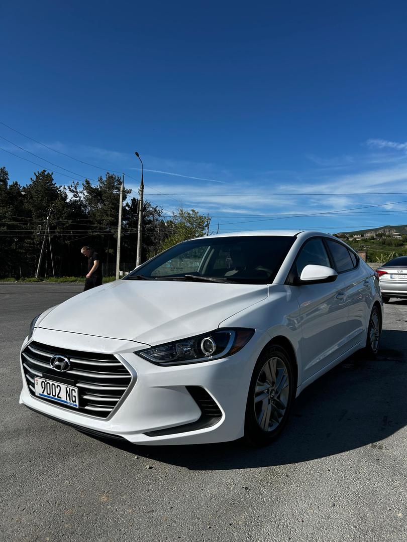 Hyundai Elantra